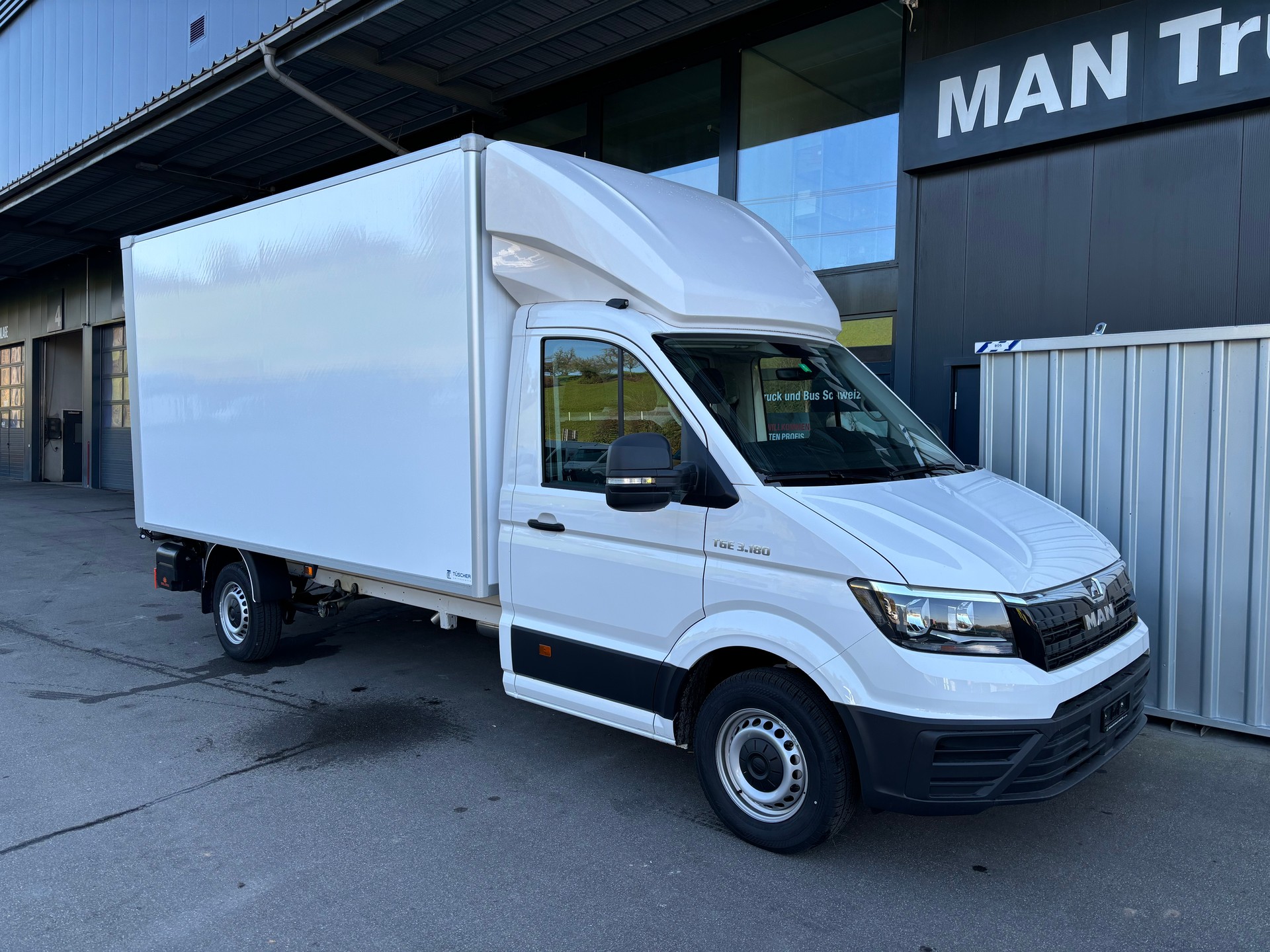 MAN TGE 3.180 Lang A-image-8