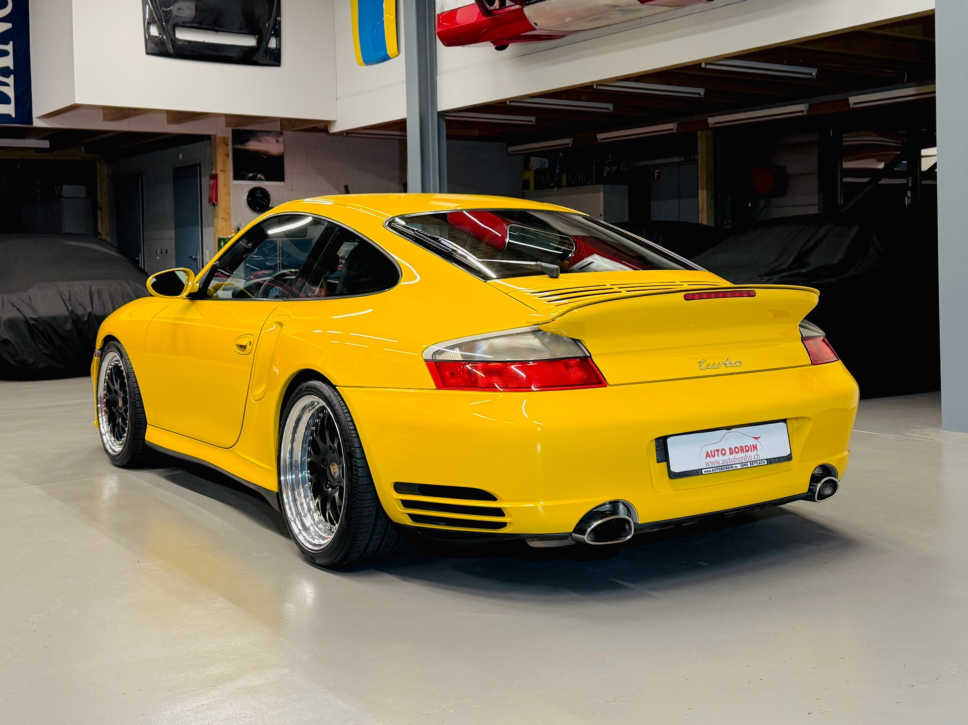 PORSCHE 911 Turbo „Speedgelb“ & Porsche Exclusive Carbon-image-9