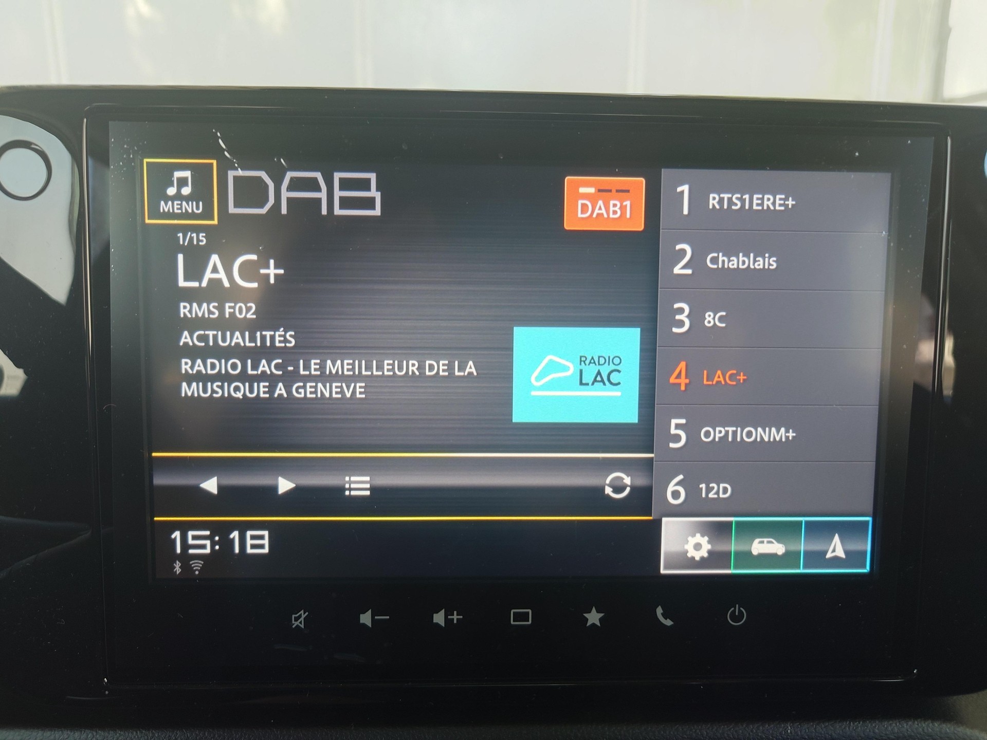 SUZUKI Swift 1.2 1st Edition Top Hybrid 4x4 MY24-image-8