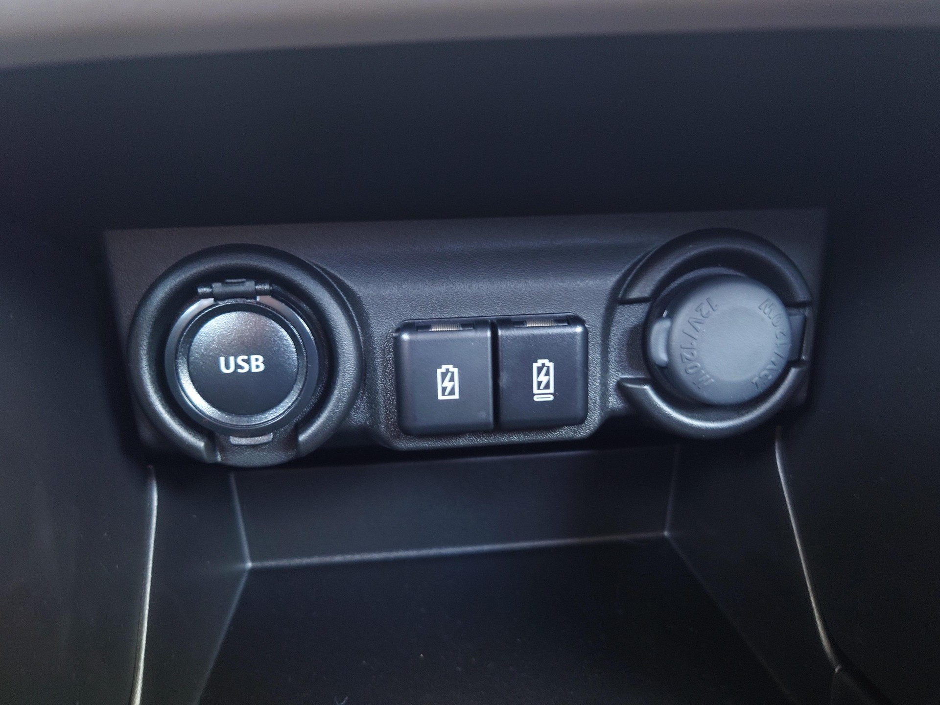 SUZUKI Swift 1.2 1st Edition Top Hybrid 4x4 MY24-image-13