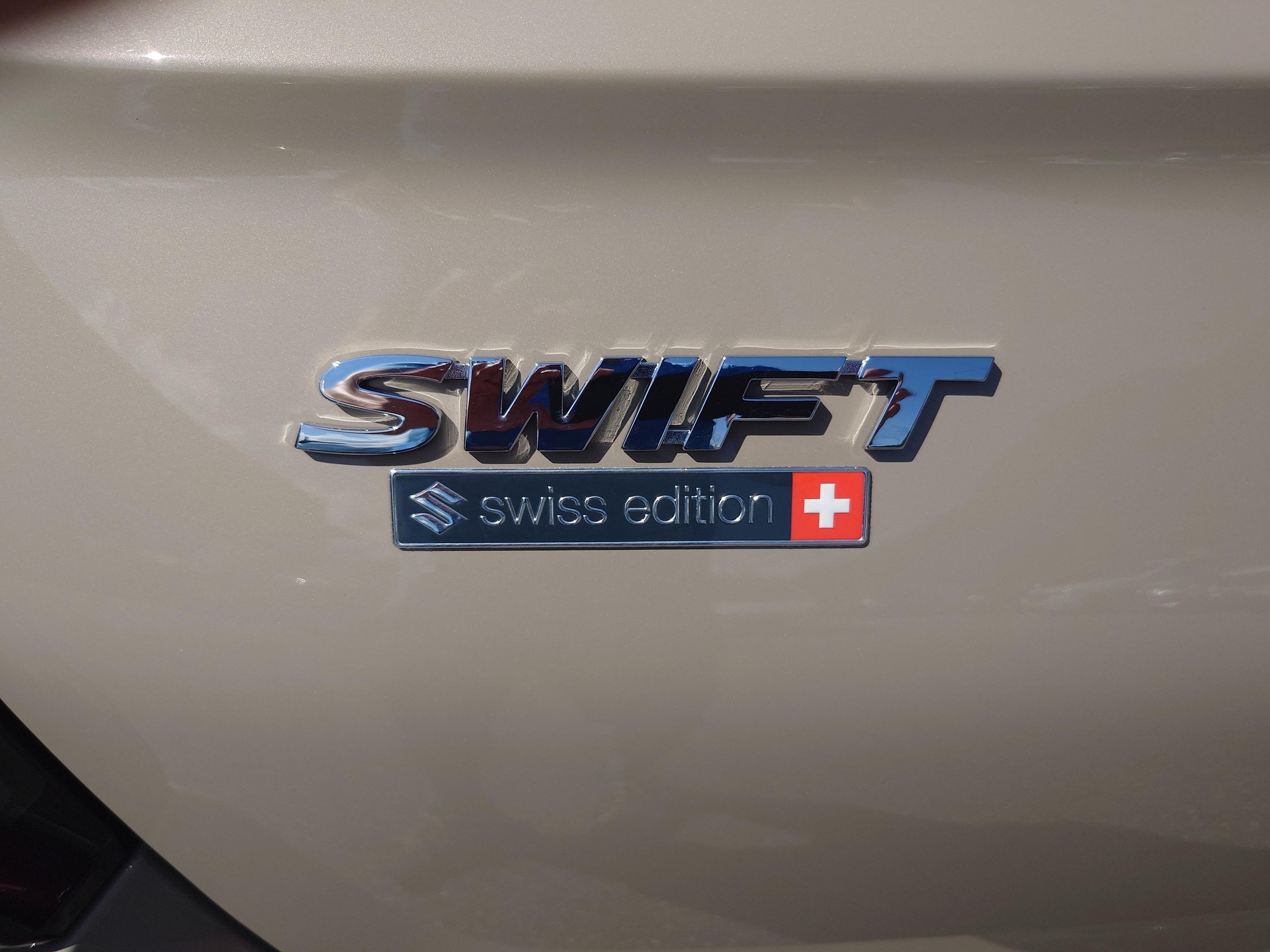 SUZUKI Swift 1.2 1st Edition Top Hybrid 4x4 MY24-image-15