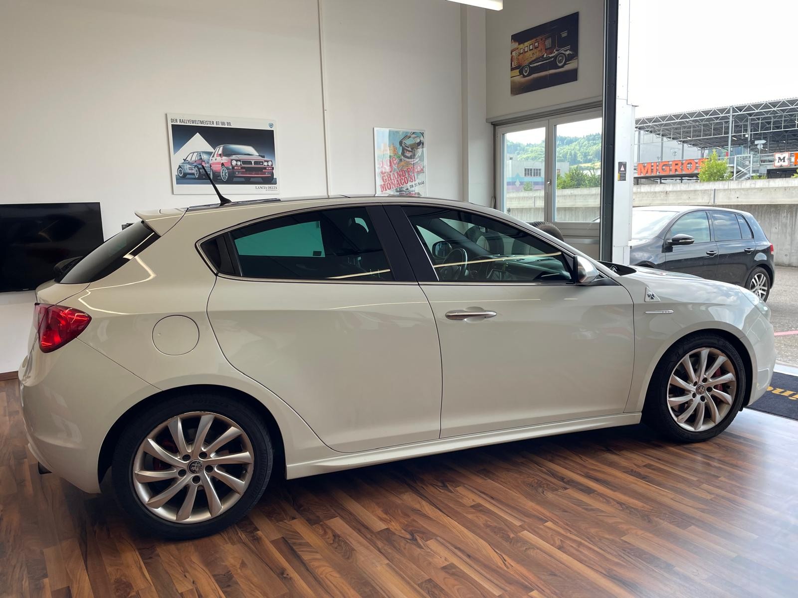 ALFA ROMEO Giulietta 1750 TBi Quadrifoglio Verde-image-4