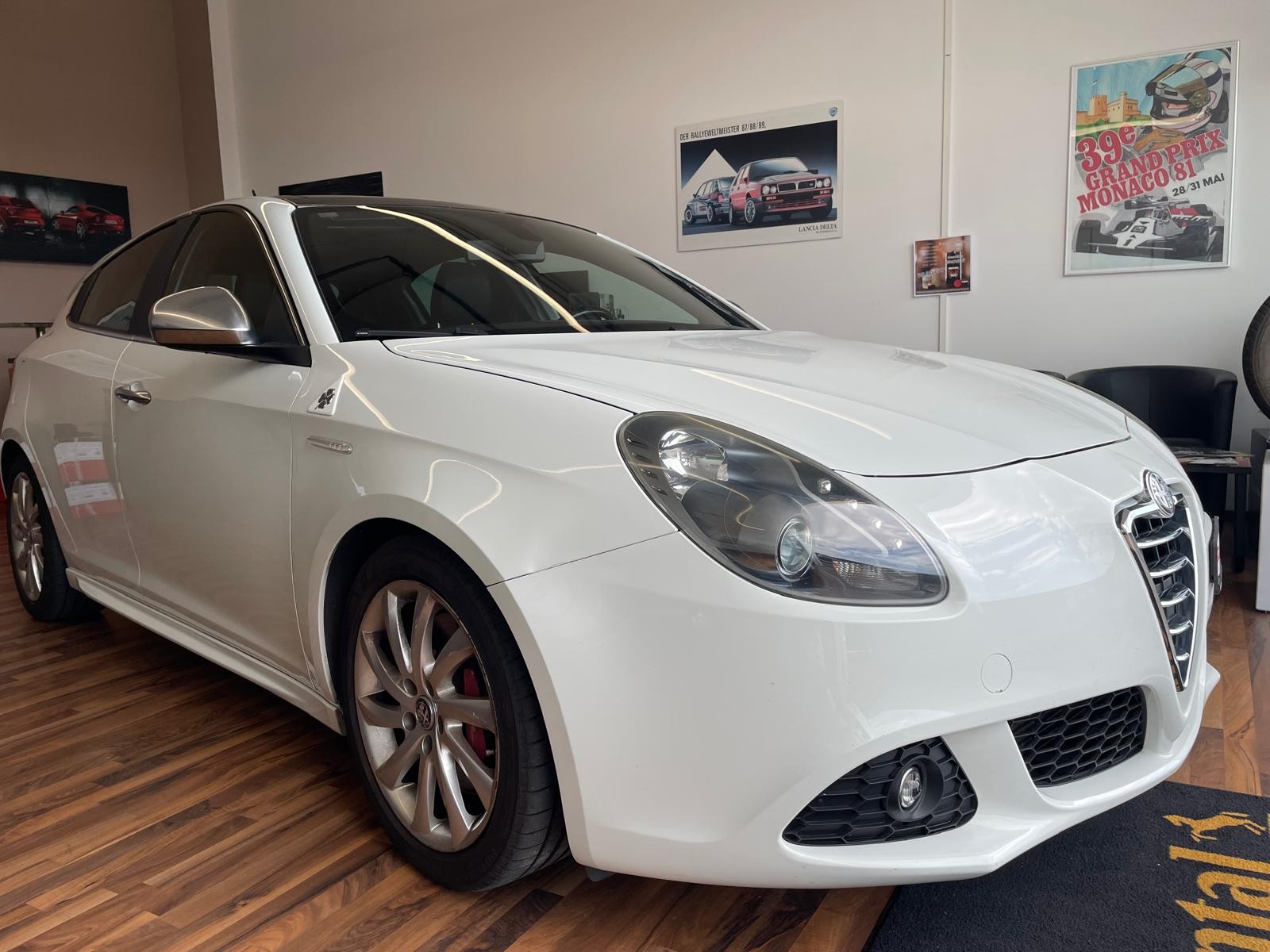 ALFA ROMEO Giulietta 1750 TBi Quadrifoglio Verde-image-5