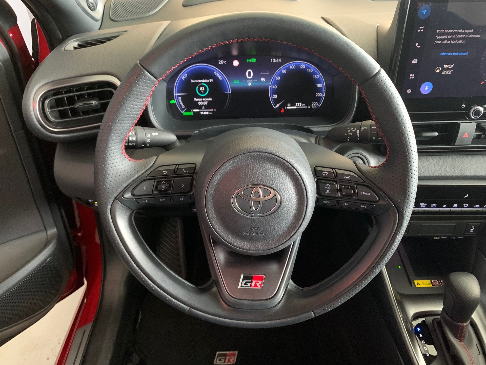 TOYOTA Yaris 1.5 VVT-i HSD GR Sport-image-12