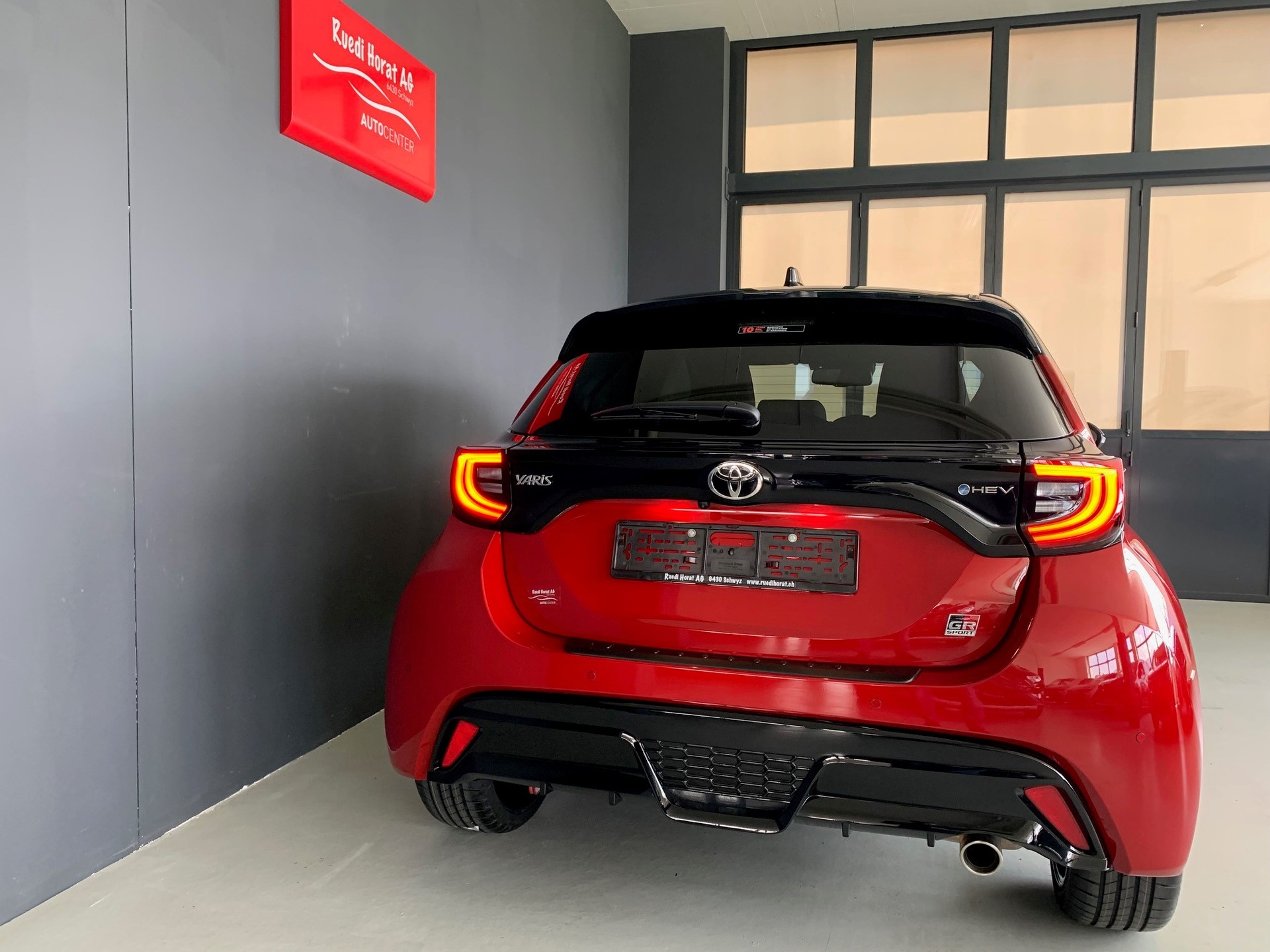 TOYOTA Yaris 1.5 VVT-i HSD GR Sport-image-5