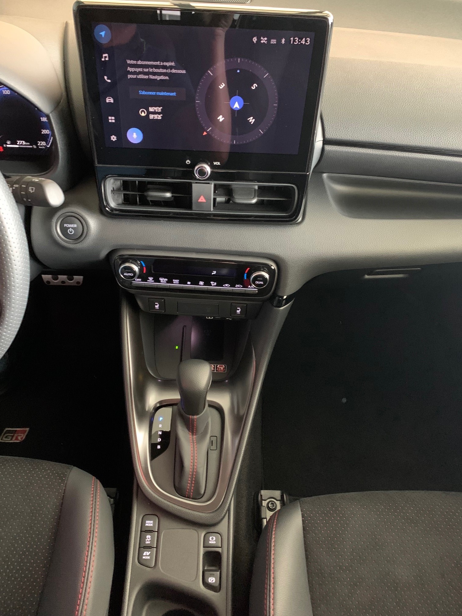 TOYOTA Yaris 1.5 VVT-i HSD GR Sport-image-10