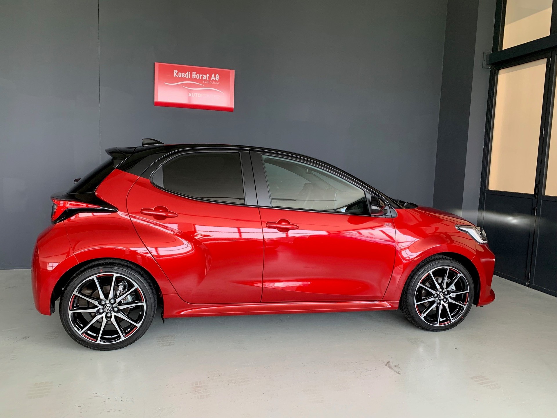 TOYOTA Yaris 1.5 VVT-i HSD GR Sport-image-4