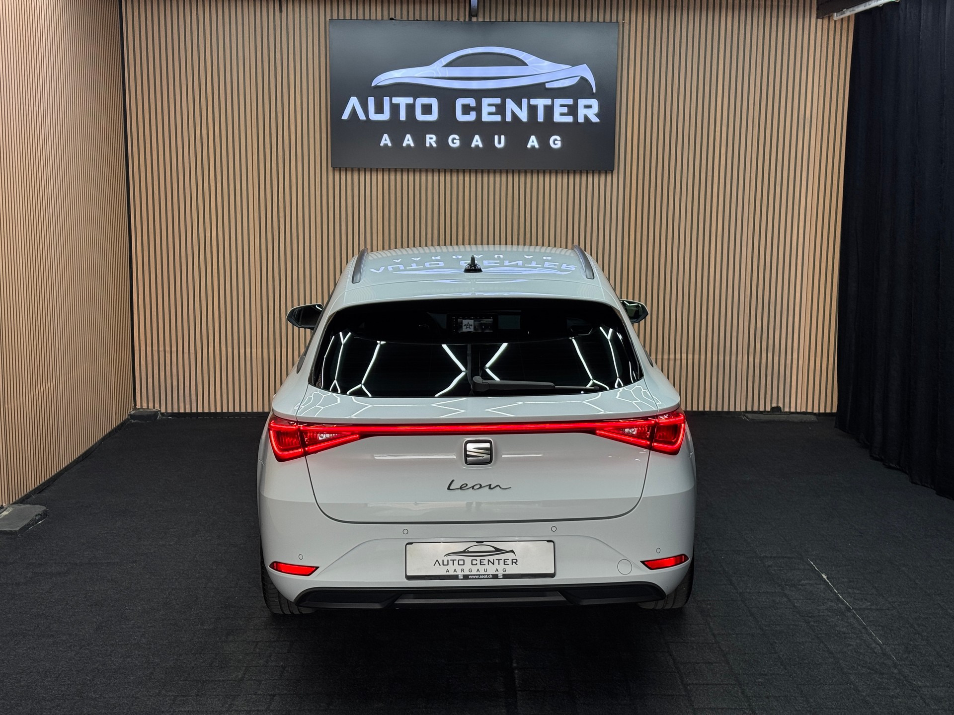 SEAT Leon ST 2.0 TDI EVO DSG Style *ab CHF 269.-/ Monat*-image-4