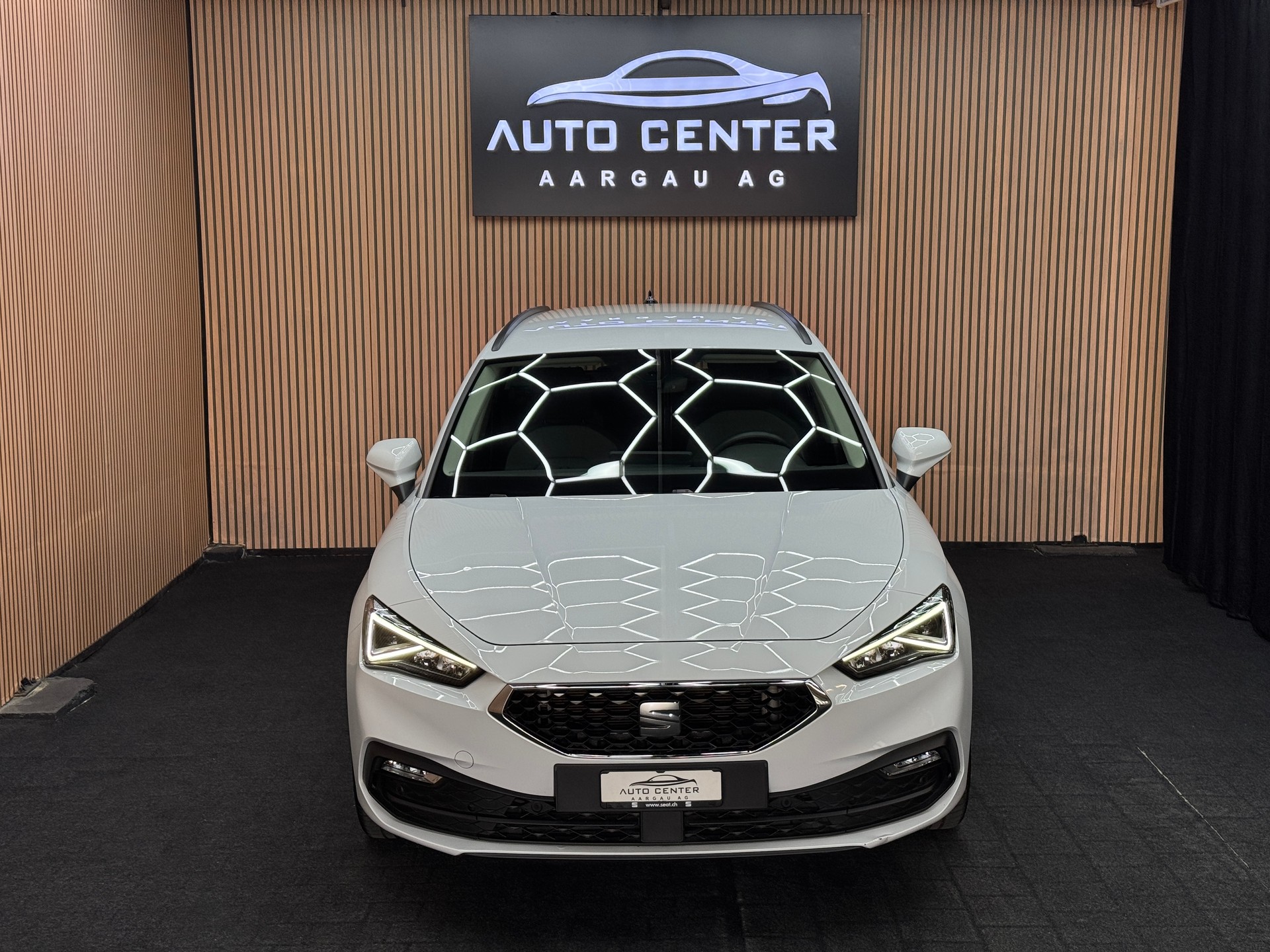 SEAT Leon ST 2.0 TDI EVO DSG Style *ab CHF 269.-/ Monat*-image-1