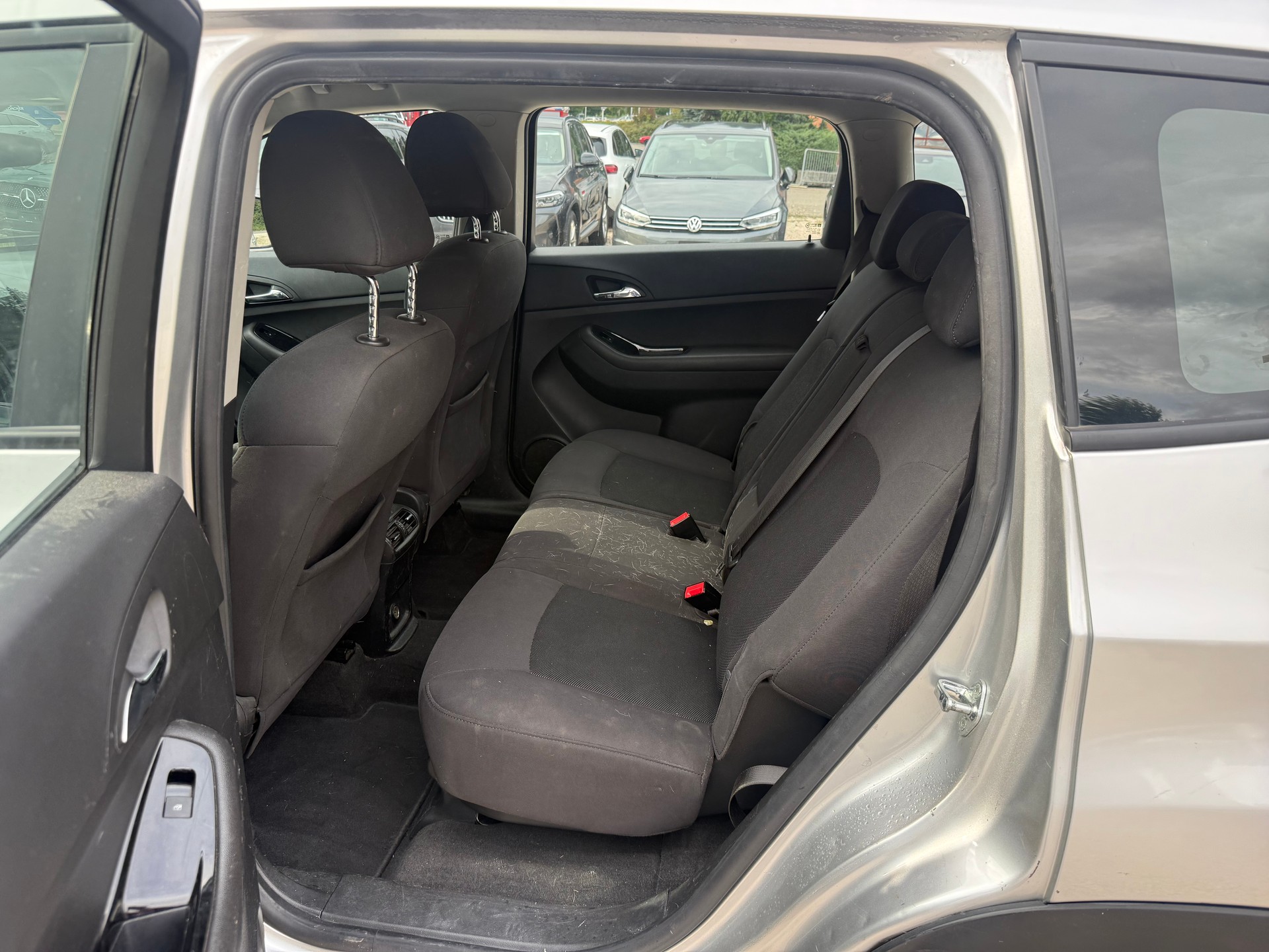 CHEVROLET Orlando 2.0 VCDi LT-image-7