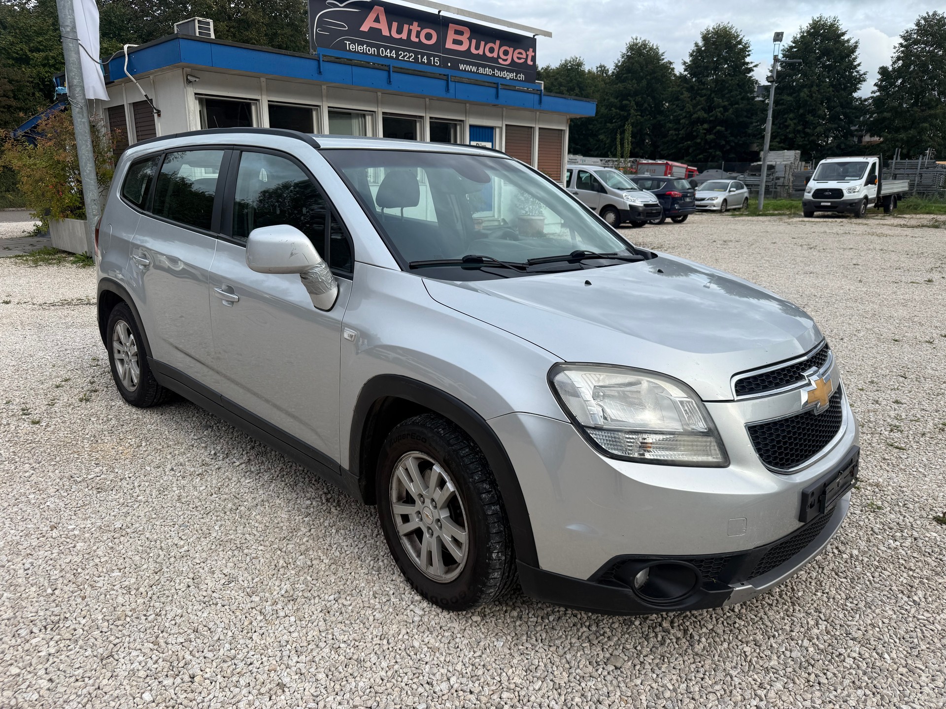 CHEVROLET Orlando 2.0 VCDi LT-image-1