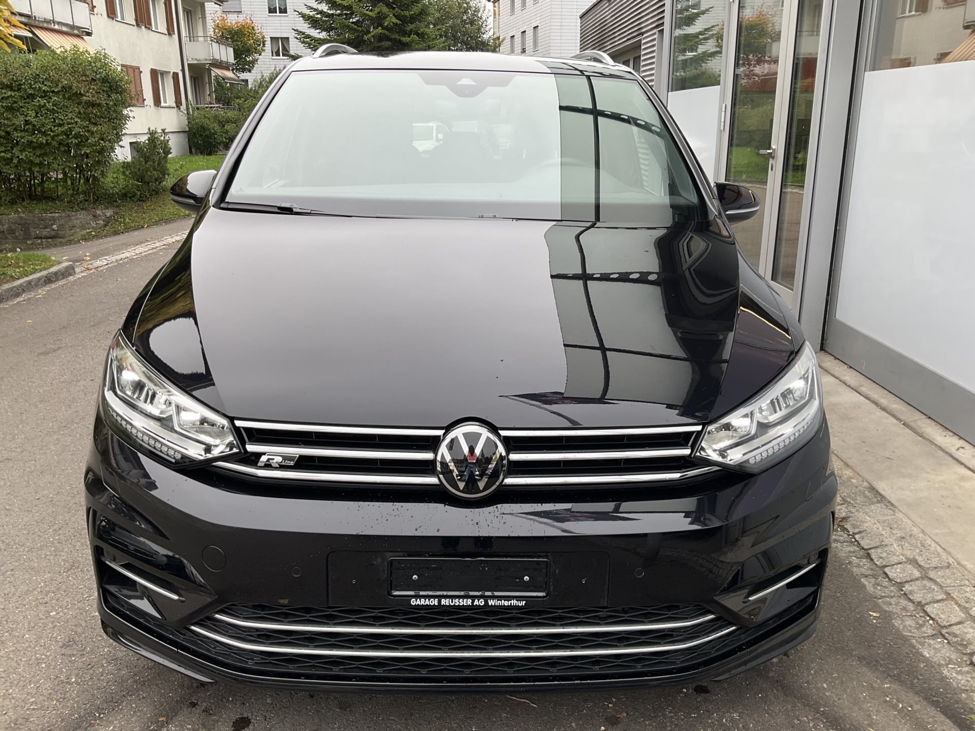 VW Touran 1.5 TSI DSG HIGHLINE R-LINE *** TOP AUSSTATTUNG ***-image-1