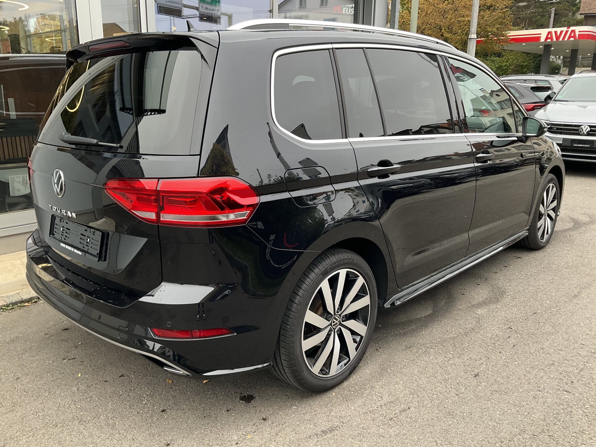 VW Touran 1.5 TSI DSG HIGHLINE R-LINE *** TOP AUSSTATTUNG ***-image-3