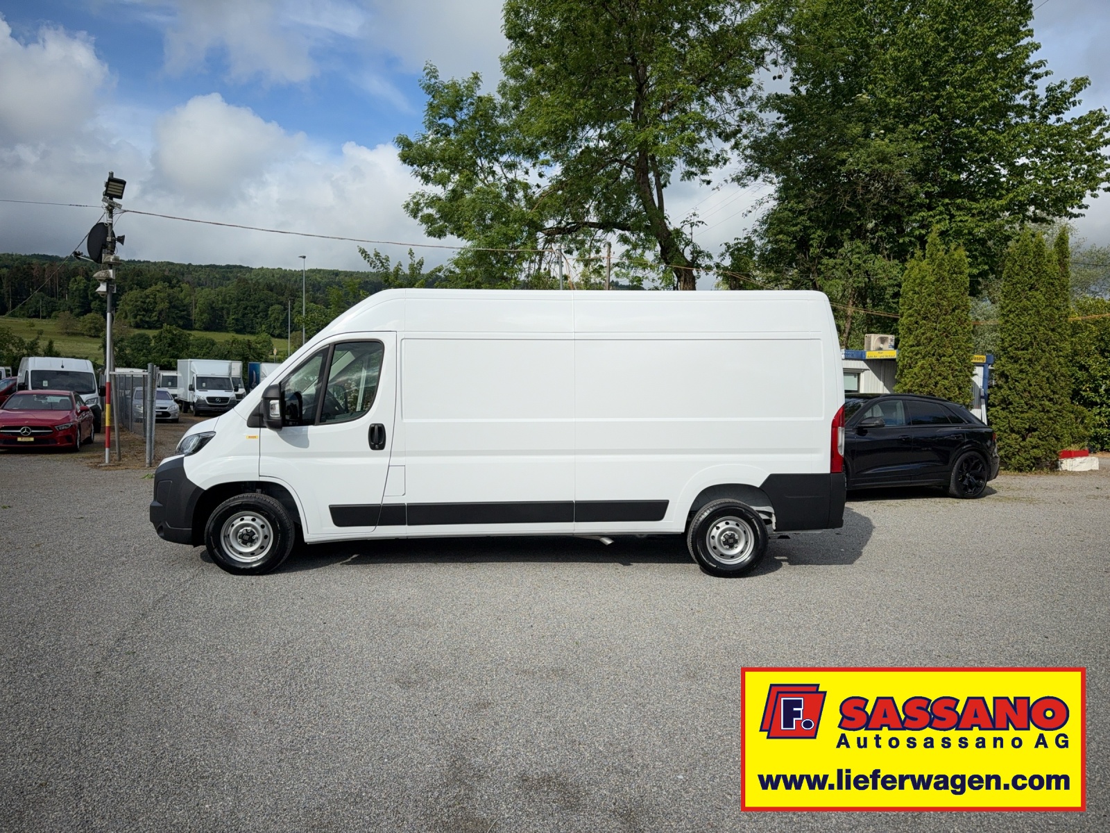 FIAT Ducato 2.2 MJ L2H2 140 PS neues Interieur-image-4