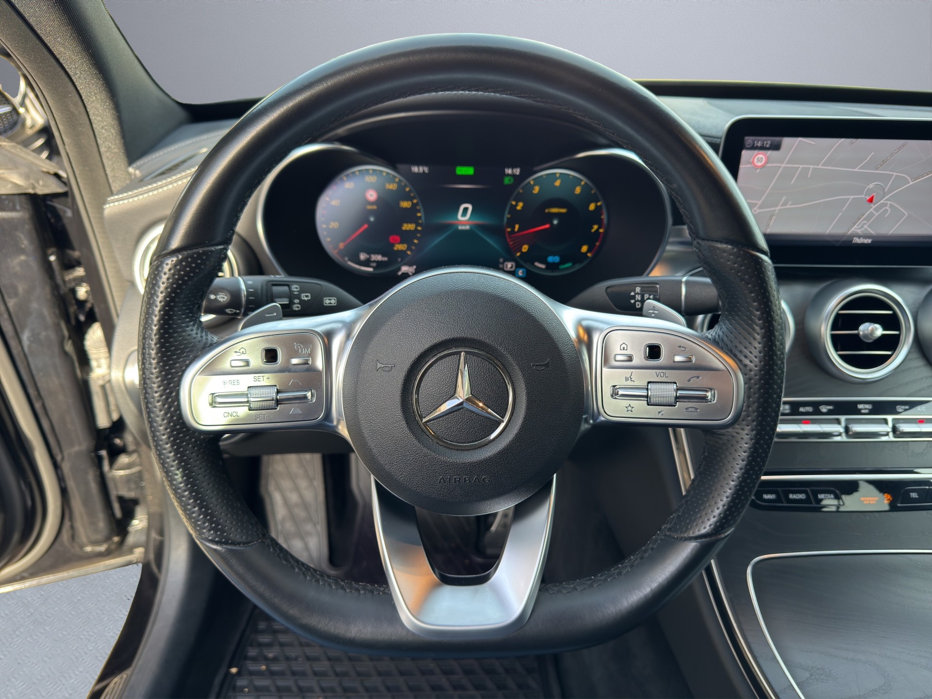 MERCEDES-BENZ C 200 Swiss Star AMG Line 4M 9G-Tronic-image-8