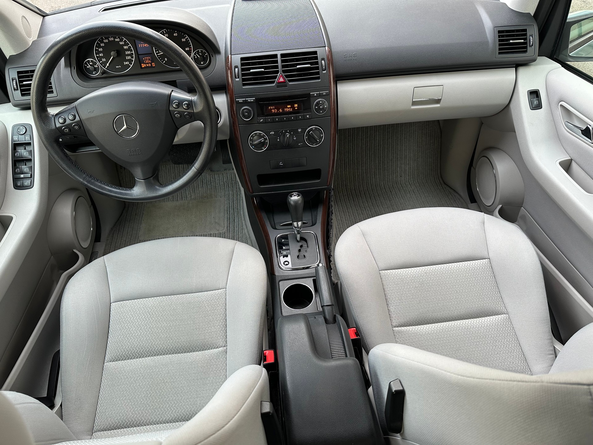 MERCEDES-BENZ A 170 Elégance-image-8