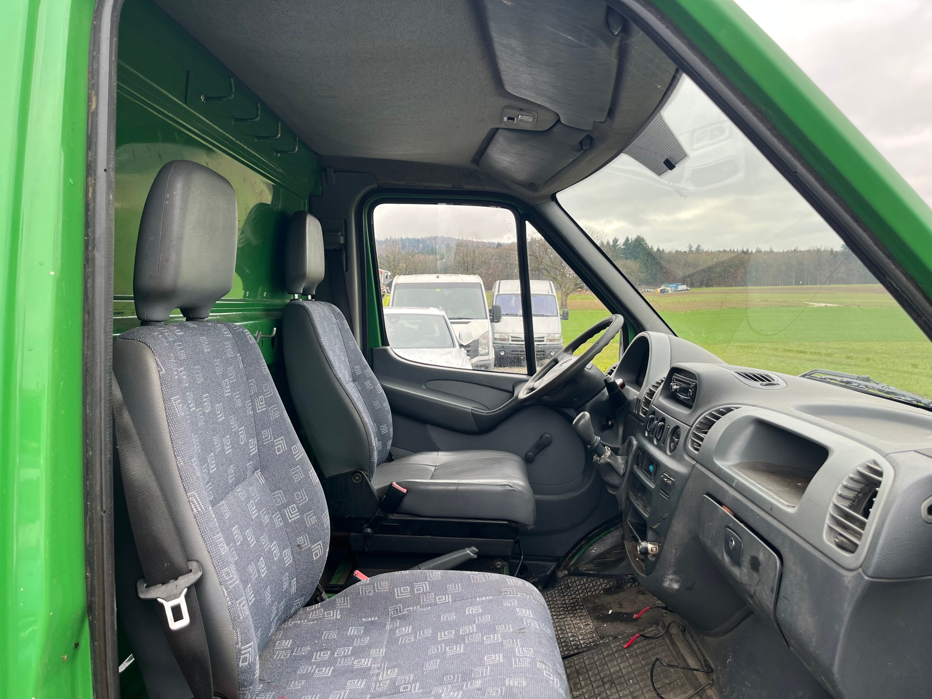 MERCEDES-BENZ Sprinter 208 CDI-image-9