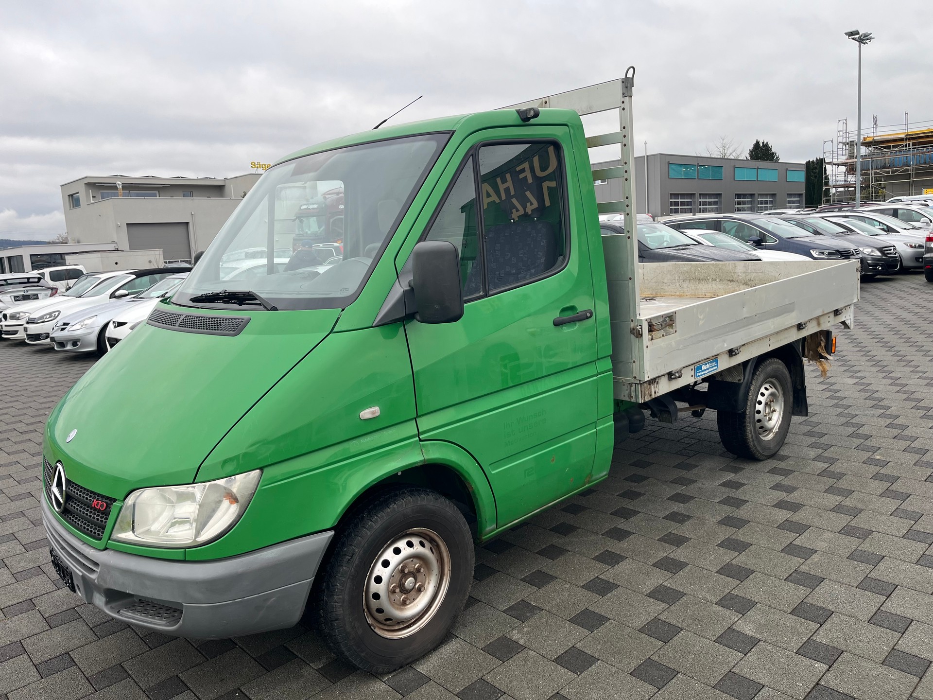 MERCEDES-BENZ Sprinter 208 CDI-image-2