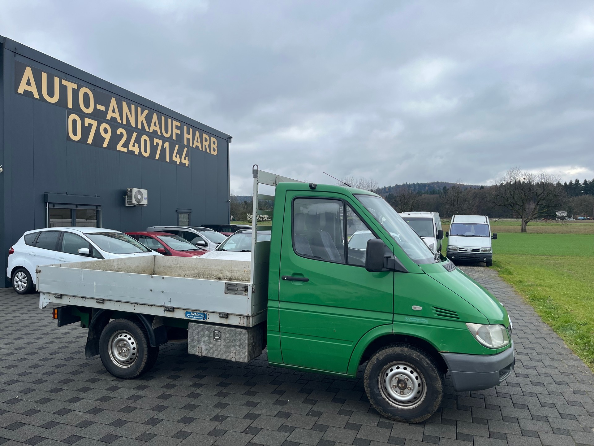 MERCEDES-BENZ Sprinter 208 CDI