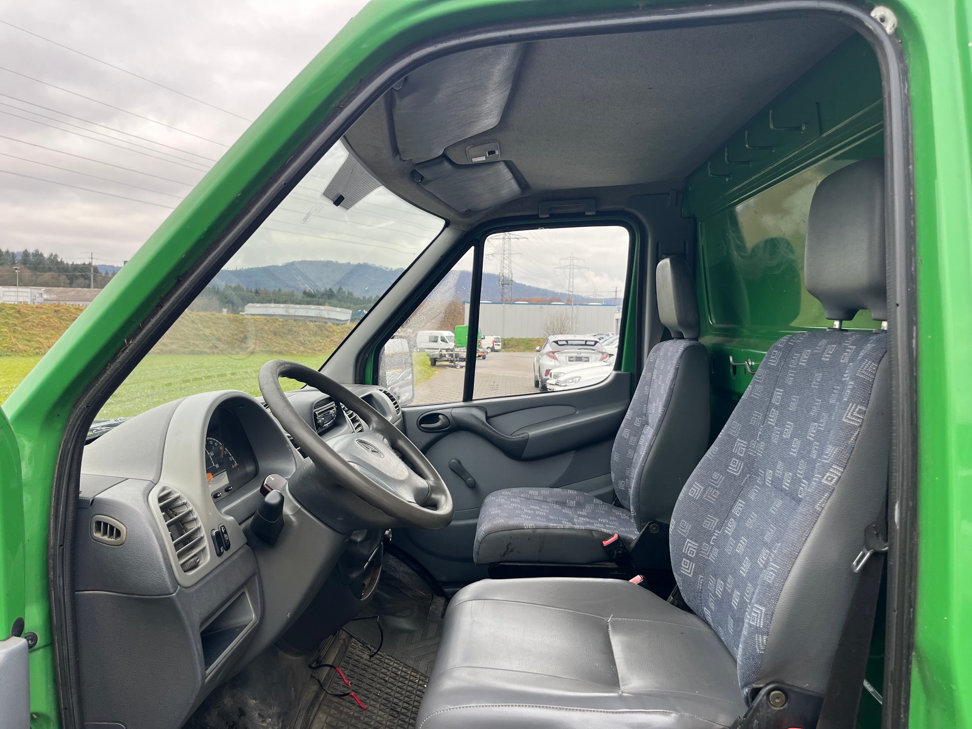 MERCEDES-BENZ Sprinter 208 CDI-image-8