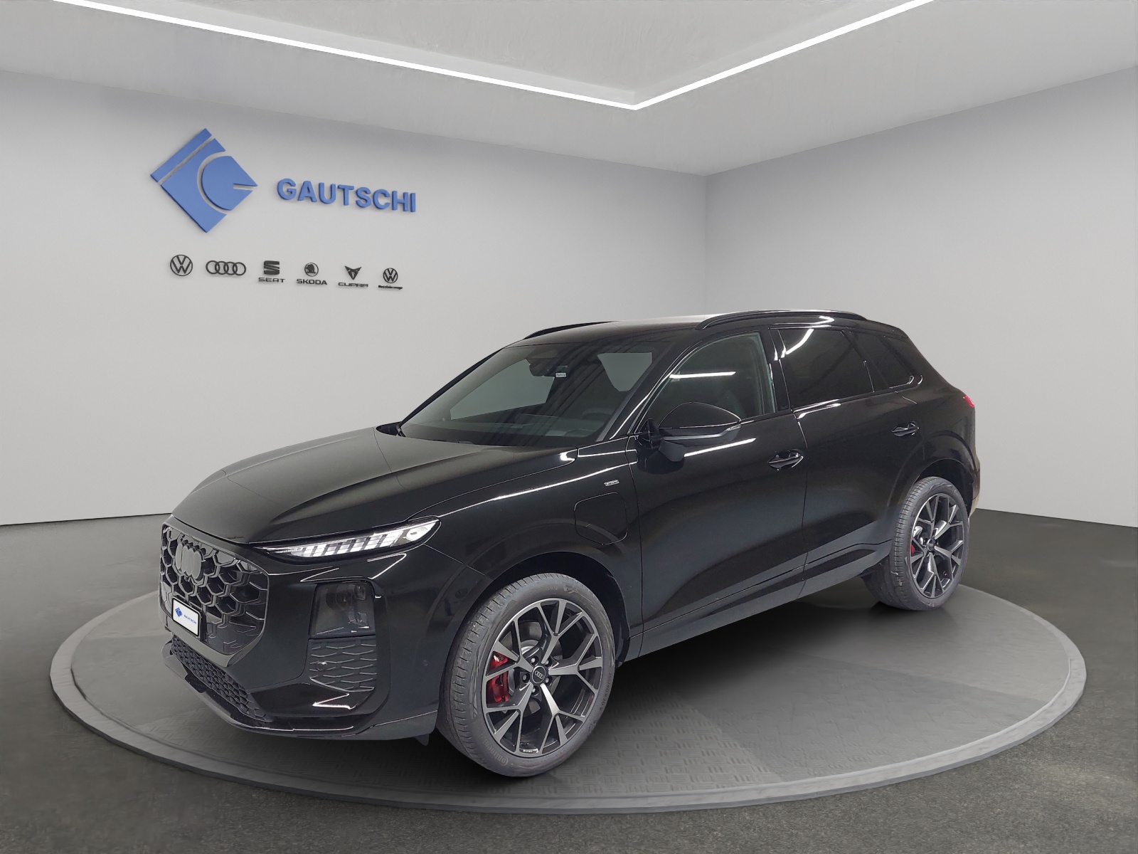 AUDI Q3 SUV e-hybrid 200 kW S tronig-image-0