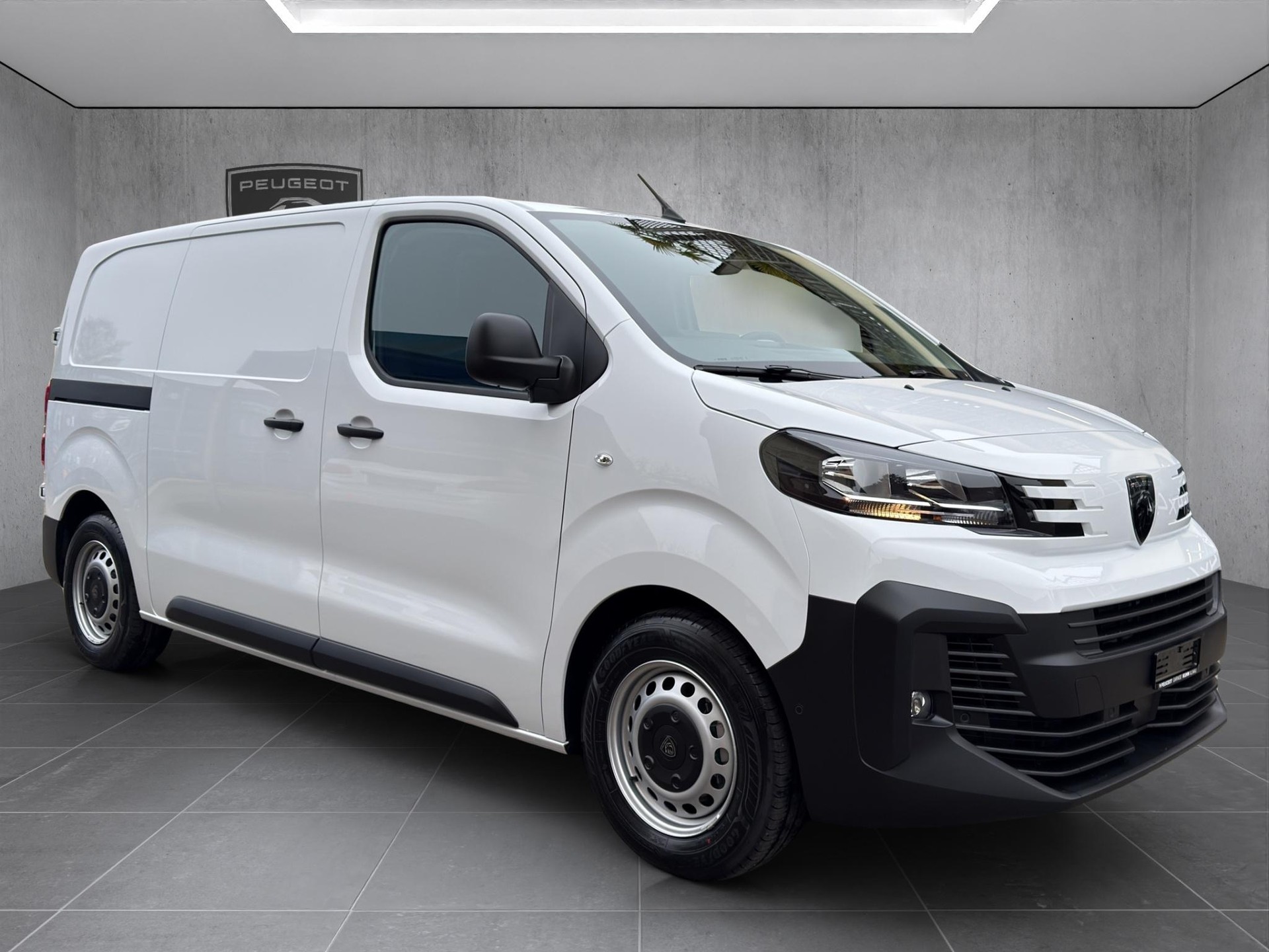PEUGEOT Expert Kaw. Standard 2.2 BlueHDi 150 S/S-showroom-element-2