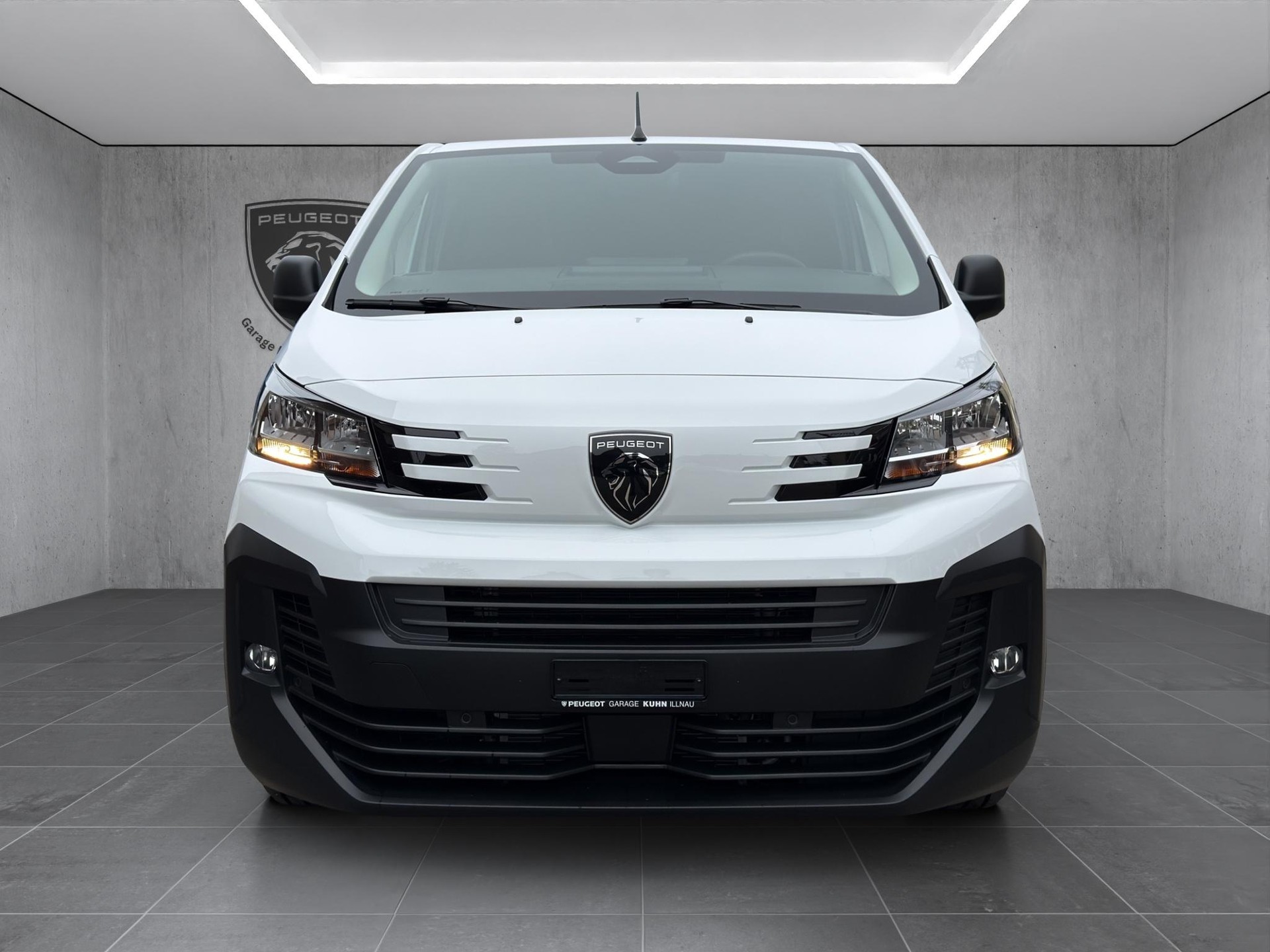 PEUGEOT Expert Kaw. Standard 2.2 BlueHDi 150 S/S-showroom-element-1
