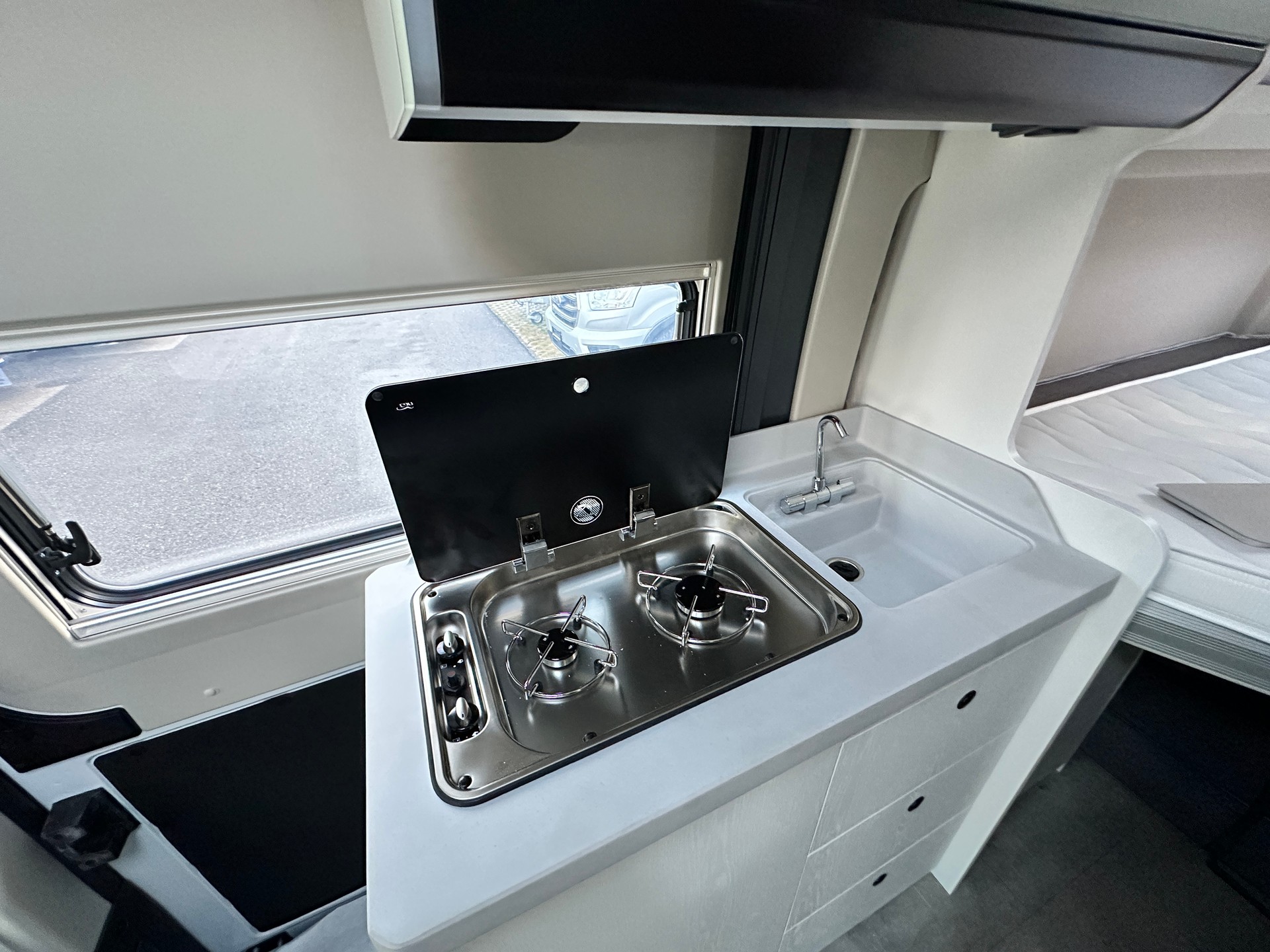 KARMANN Davis Lifestyle DA 610 LS-image-11