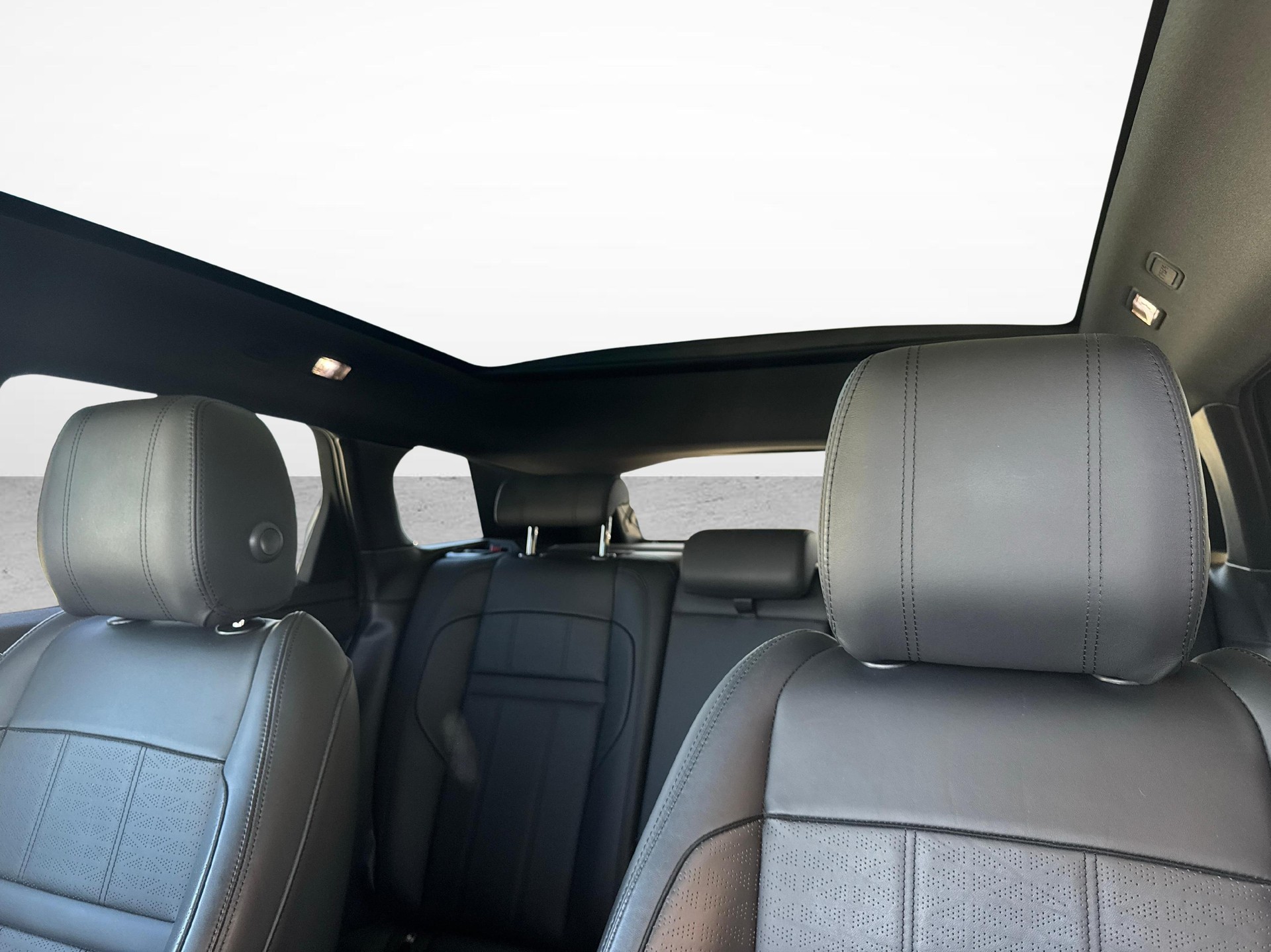LAND ROVER Range Rover Evoque 2.0 T R-Dynamic HSE-image-17