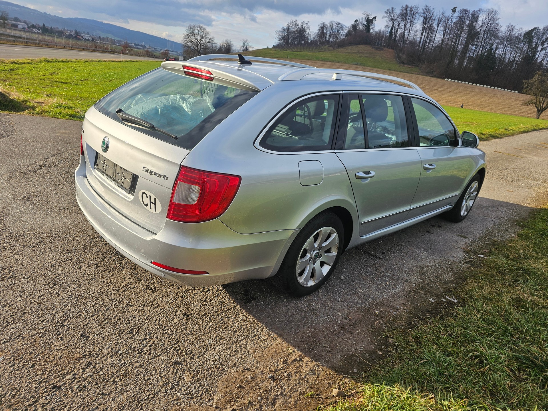 SKODA Superb Combi 1.8 TSI Ambition 4x4-image-2