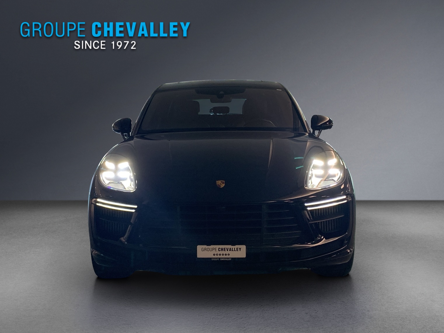 PORSCHE Macan Turbo-image-1