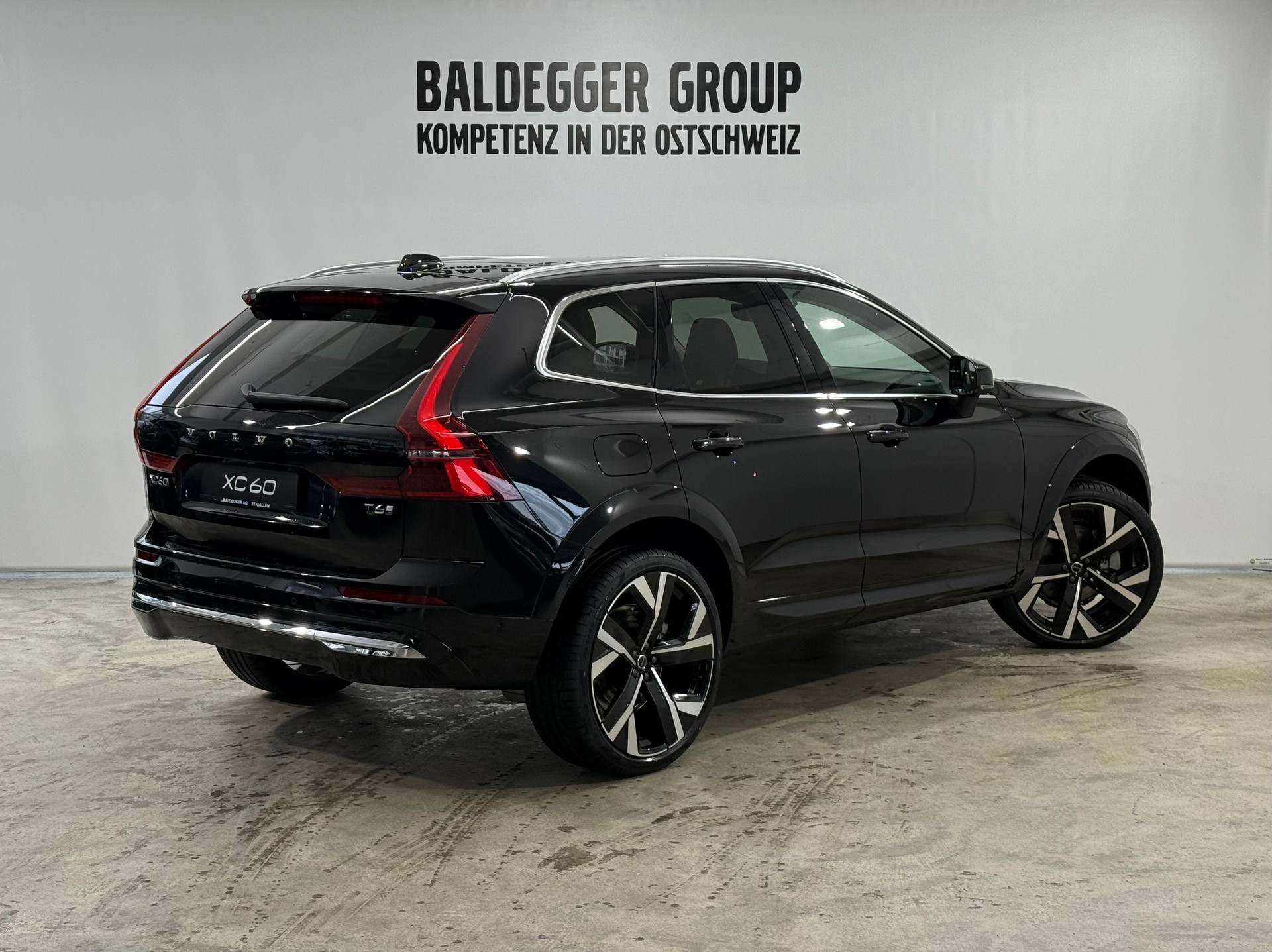 VOLVO XC60 2.0 T6 TE Ultra Bright eA-image-2
