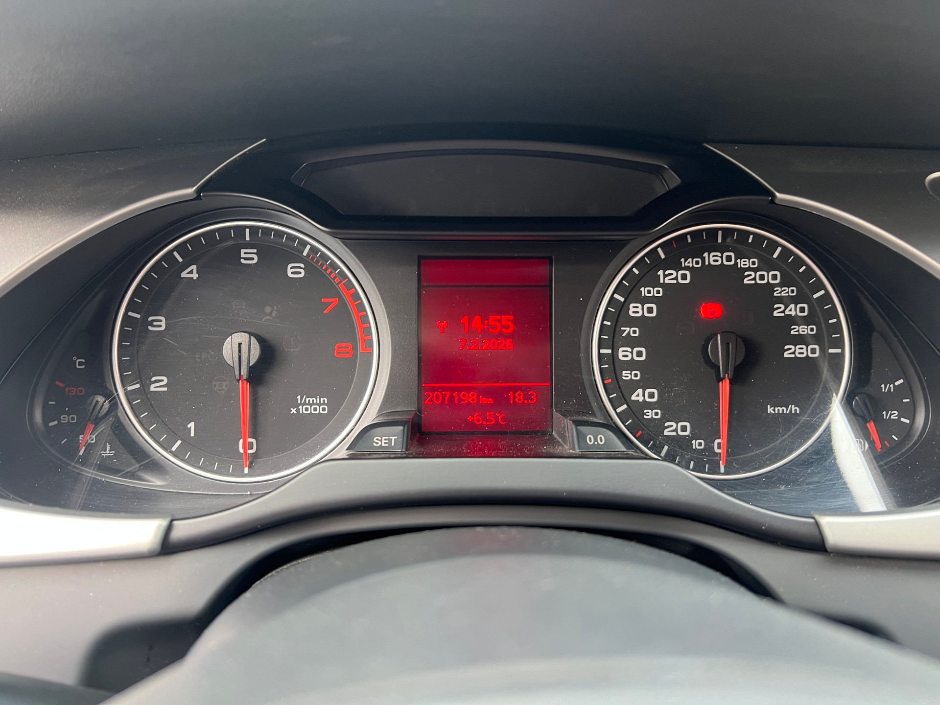 AUDI A4 Avant 2.0 TFSI-image-13