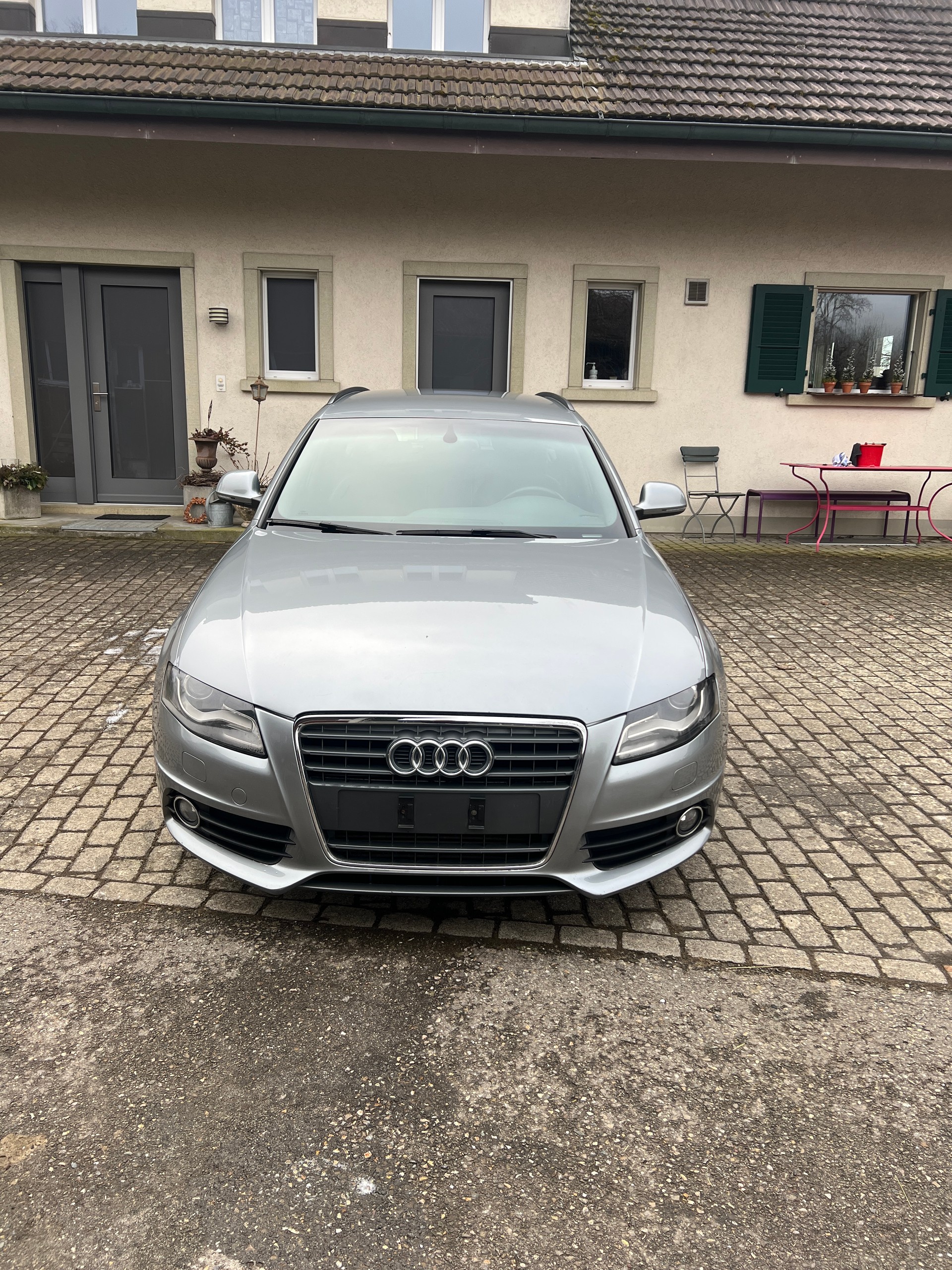 AUDI A4 Avant 2.0 TFSI-image-1