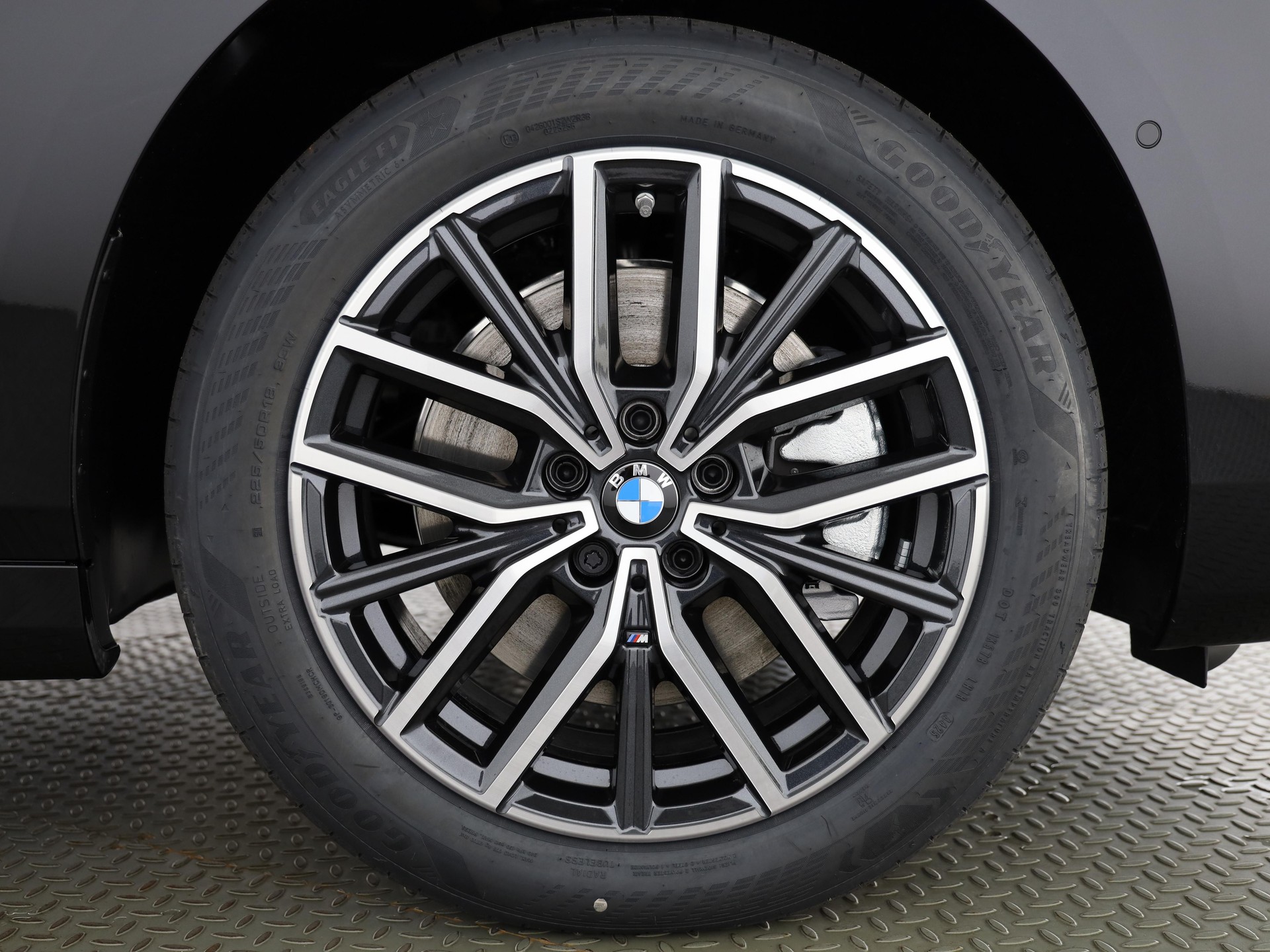 BMW 230e xDrive paddles Active Tourer-image-20
