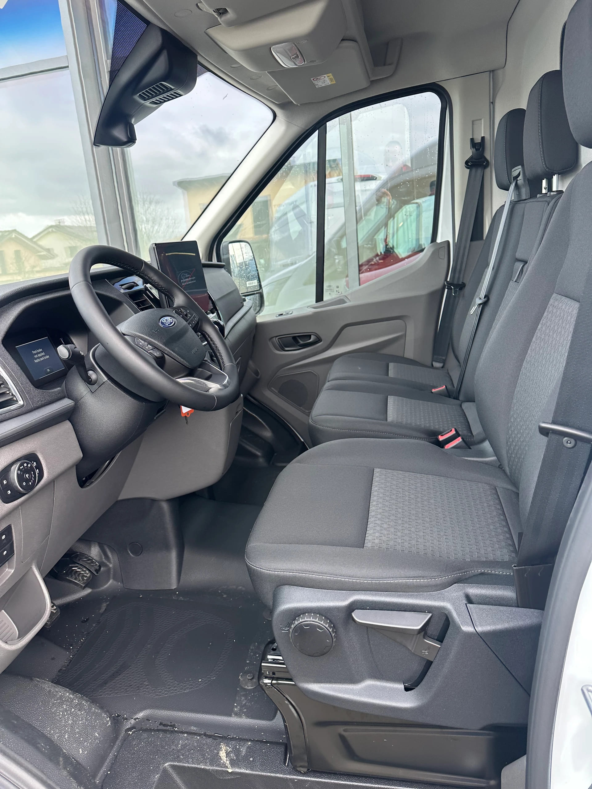 FORD Transit van 350 L2H2 2.0 EcoBl Trend/130CV-image-10