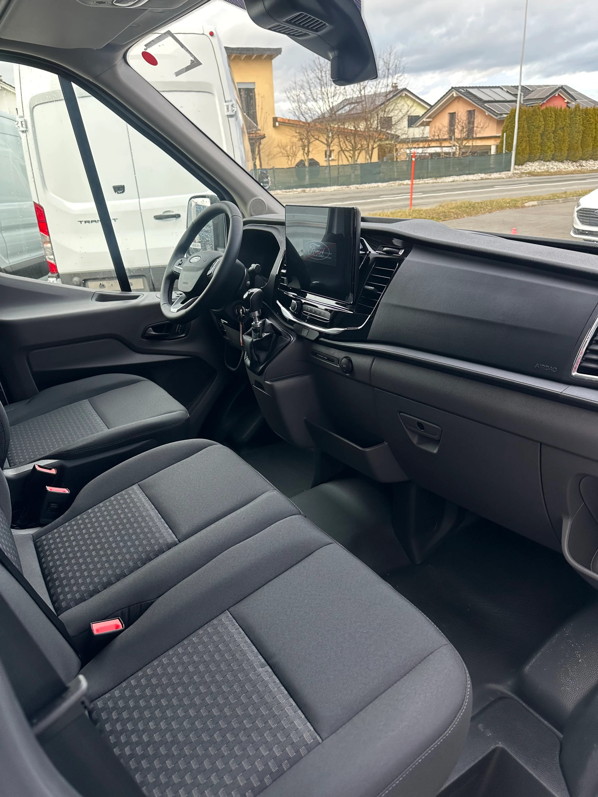 FORD Transit van 350 L2H2 2.0 EcoBl Trend/130CV-image-12