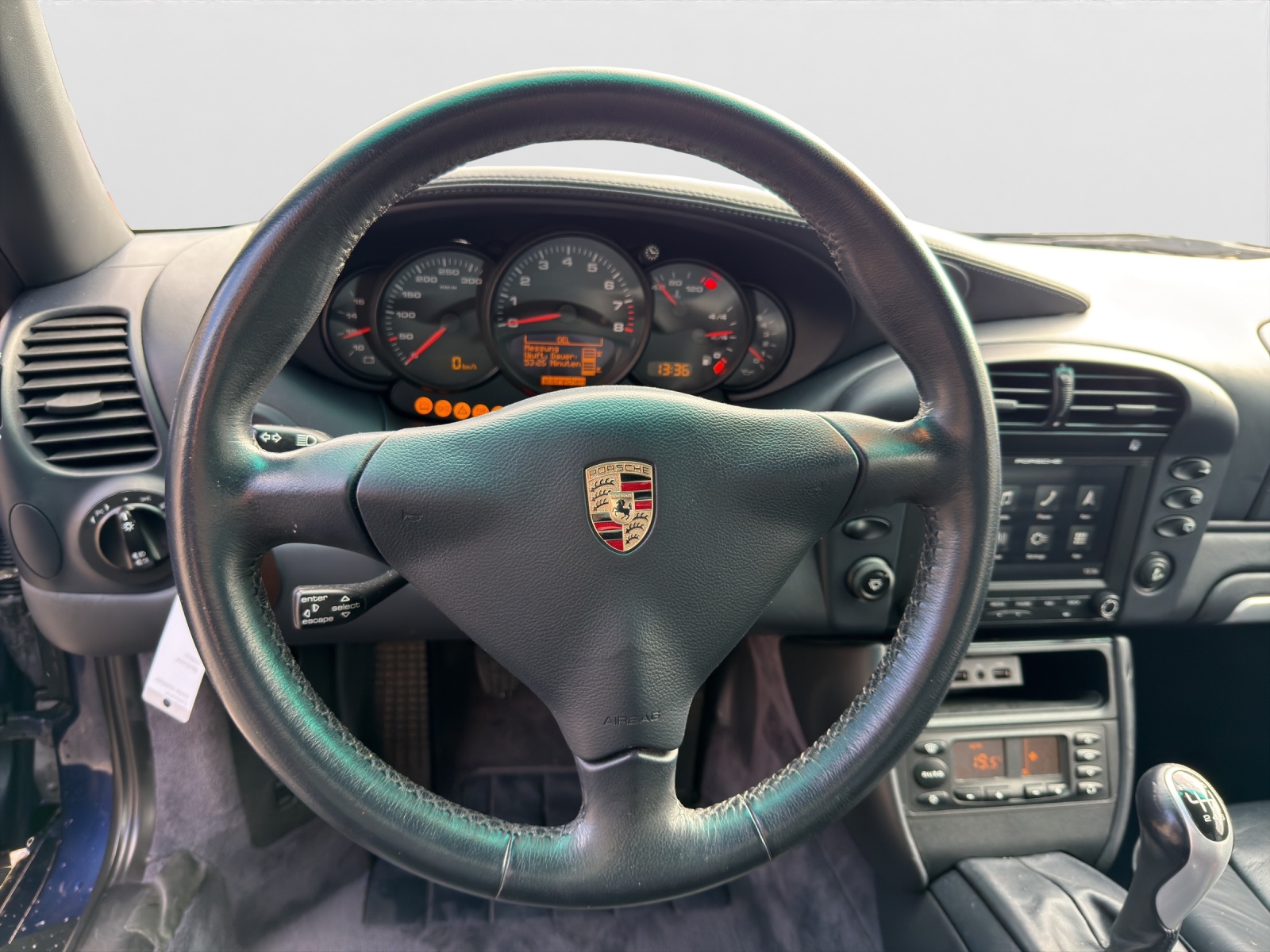 PORSCHE Carrera 4-image-11