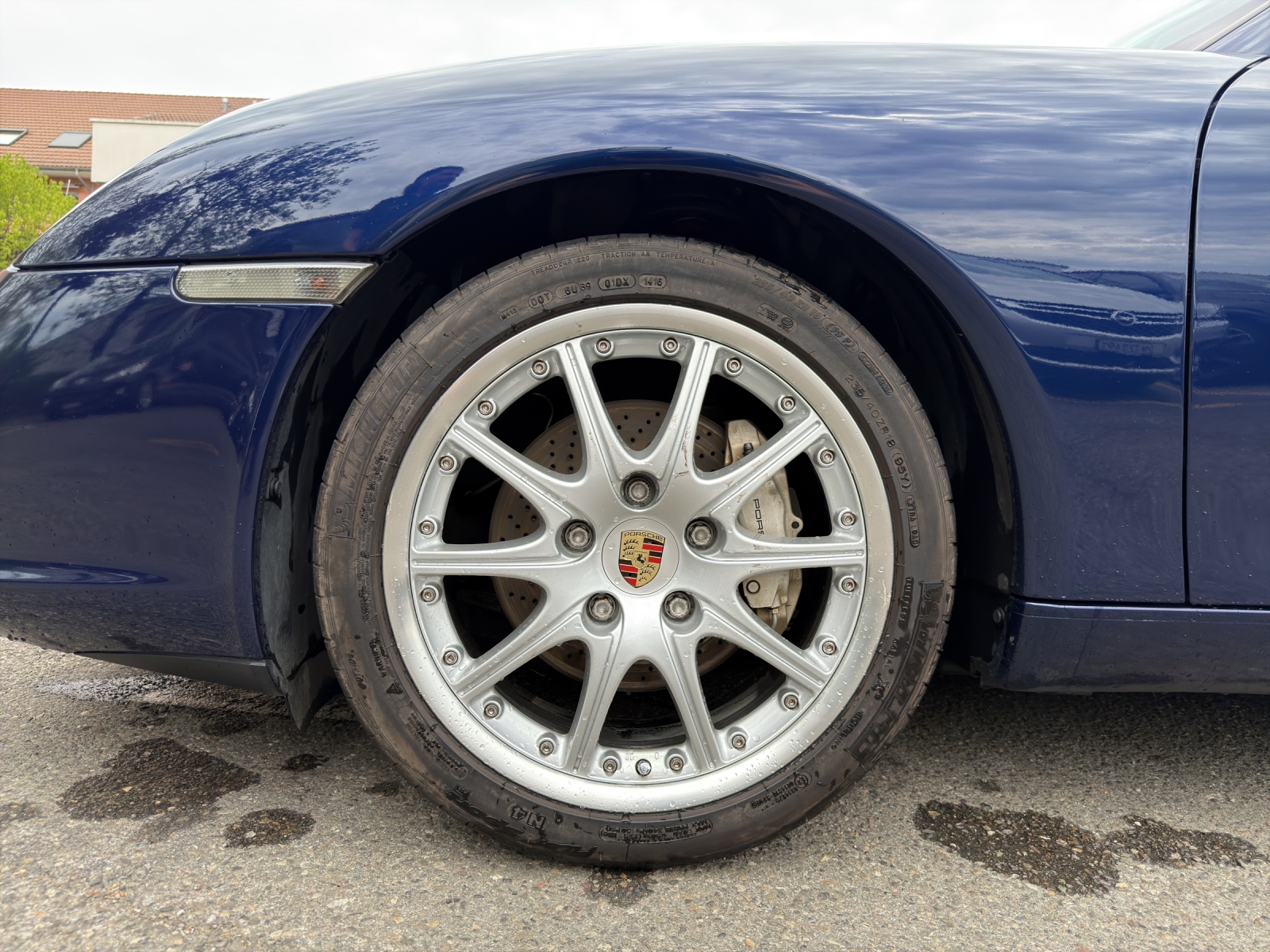 PORSCHE Carrera 4-image-17
