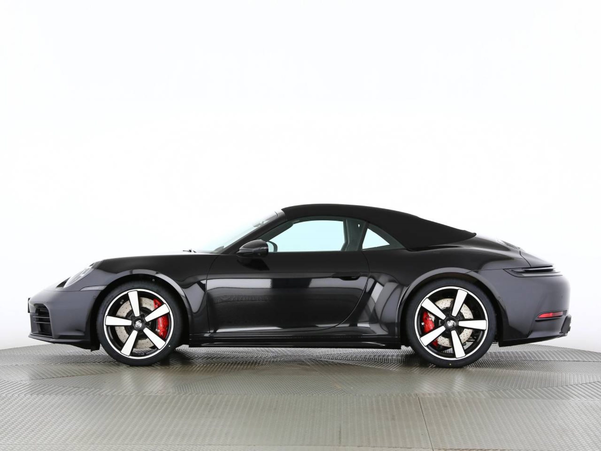 PORSCHE 911 Carrera 4S Cabriolet-image-17