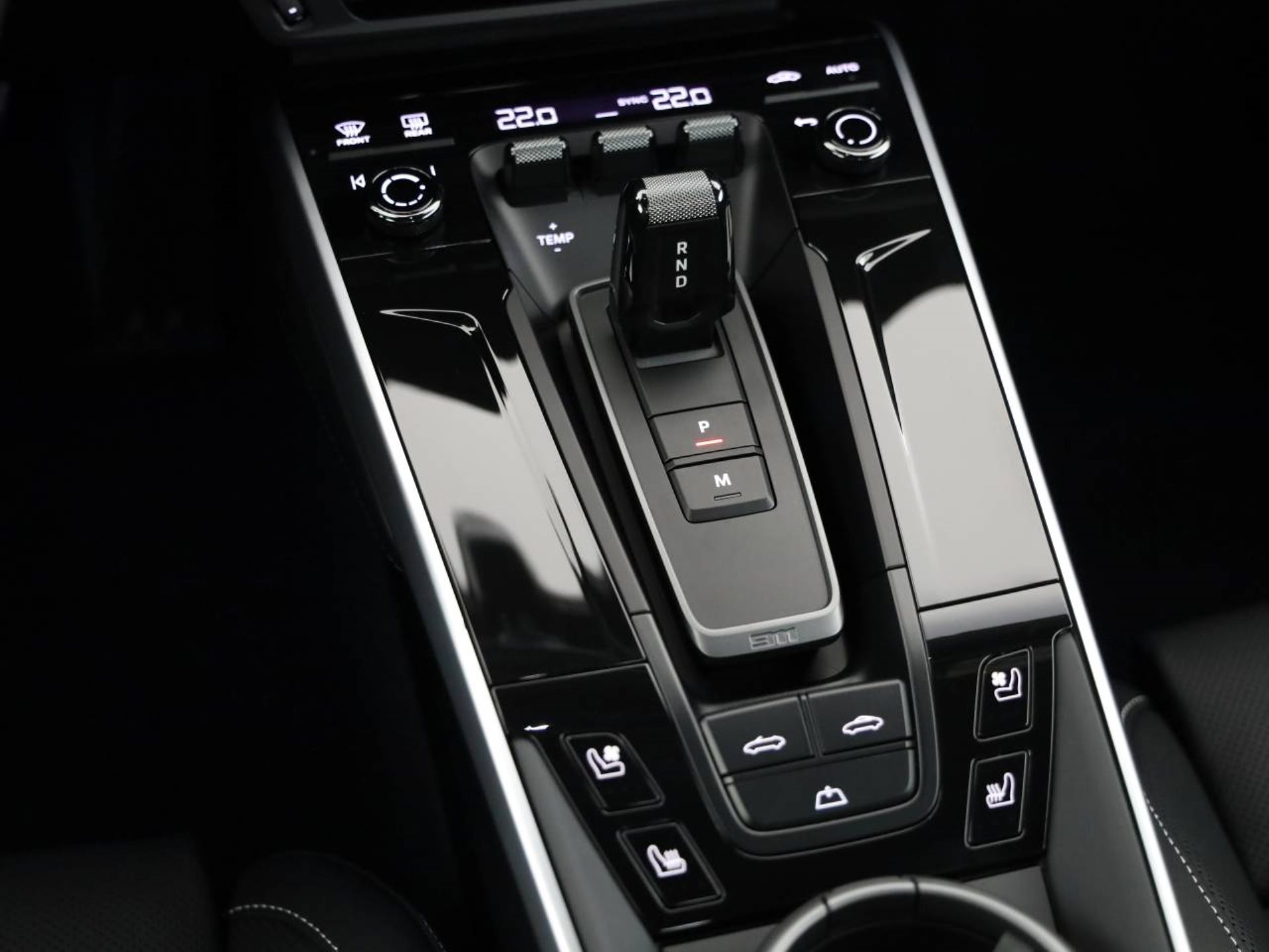 PORSCHE 911 Carrera 4S Cabriolet-image-28