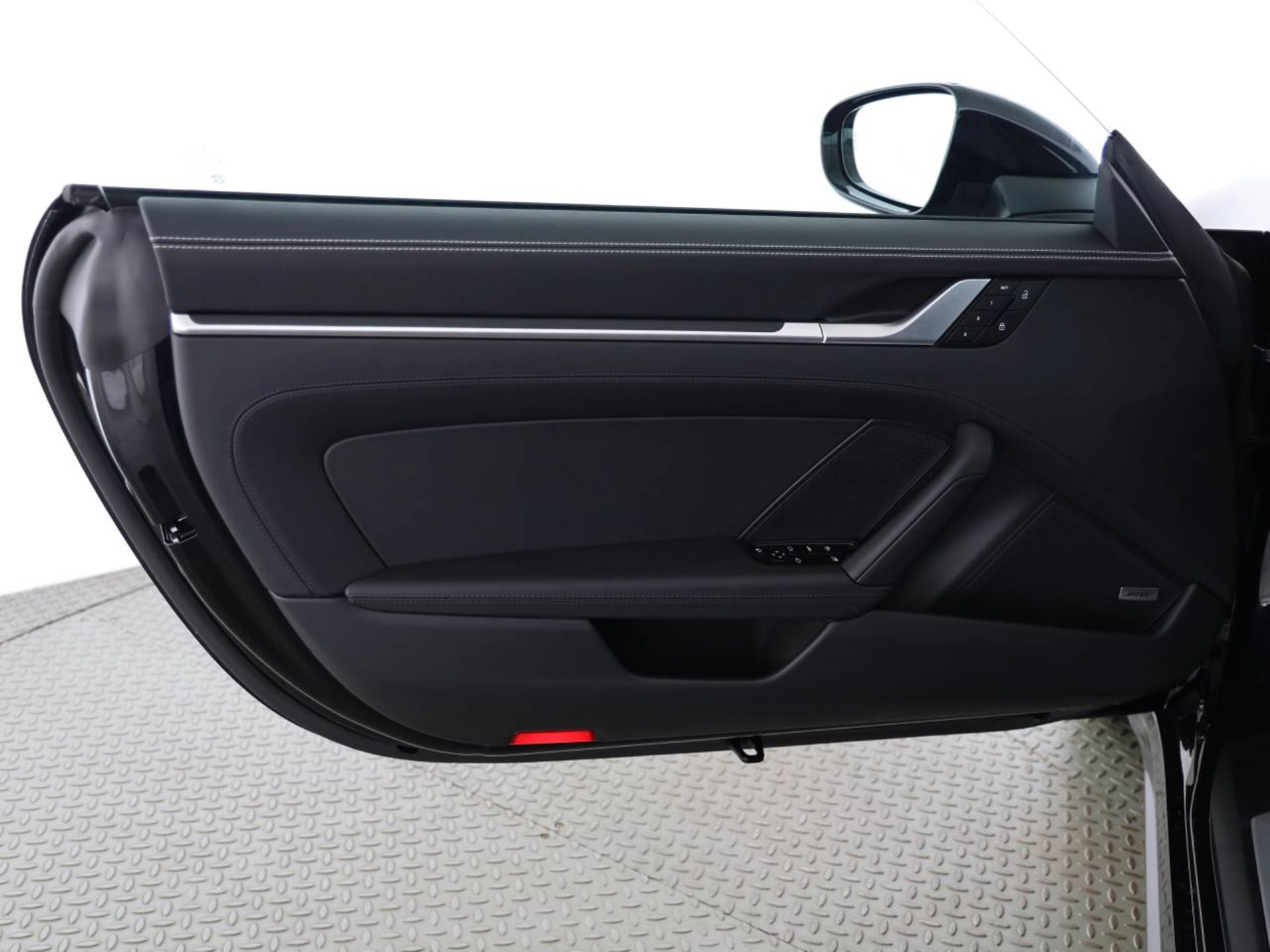 PORSCHE 911 Carrera 4S Cabriolet-image-25