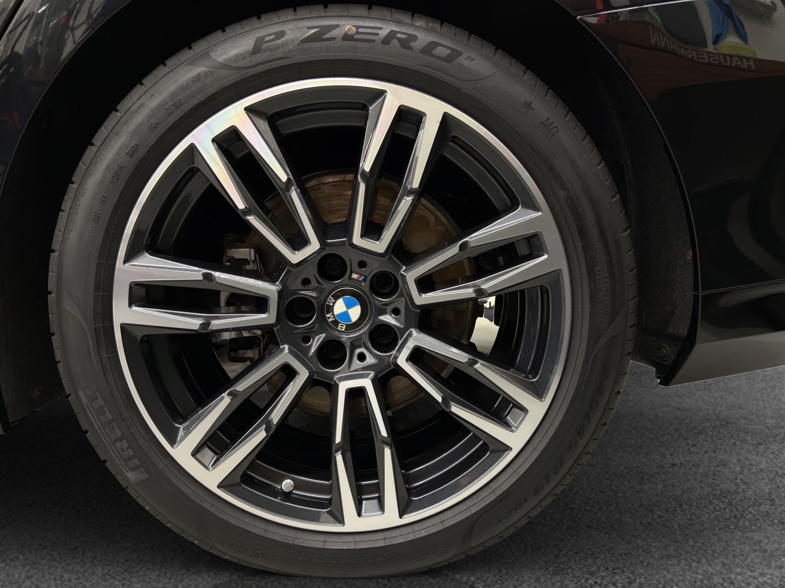 BMW 520d xDr 48V Tour M Sport-image-9