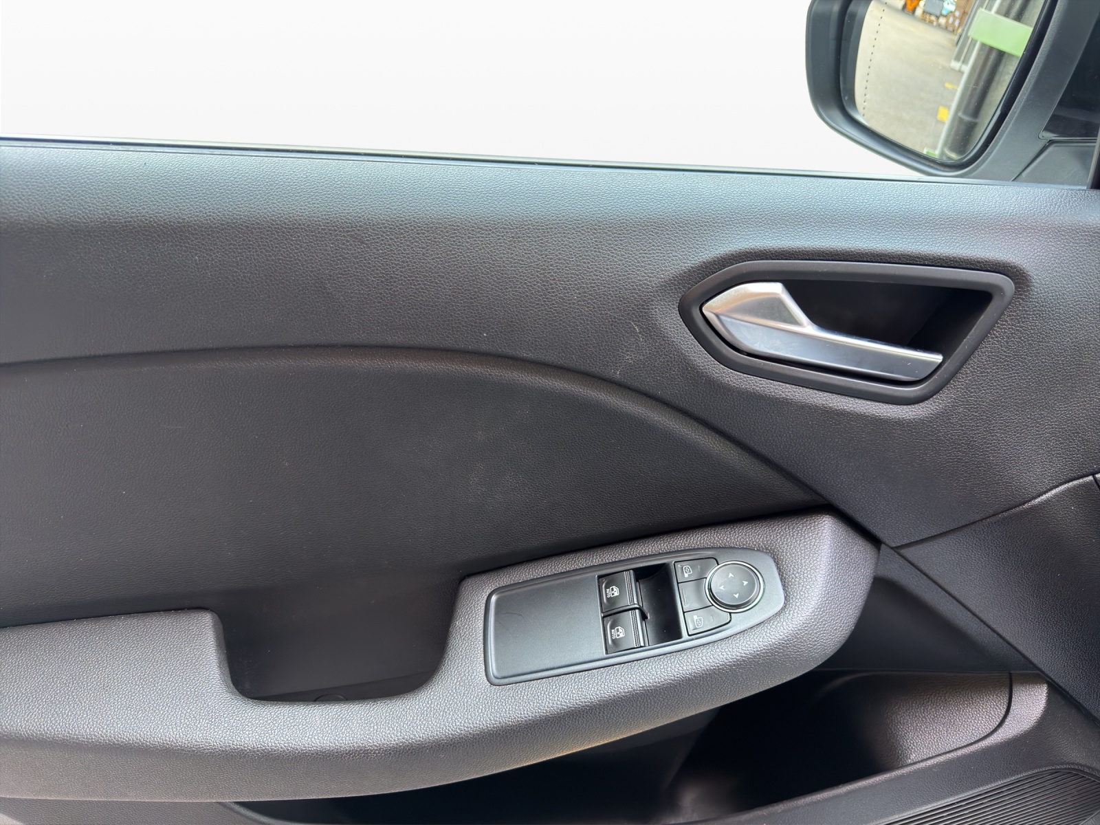 RENAULT Clio 1.0 Equilibre-image-9