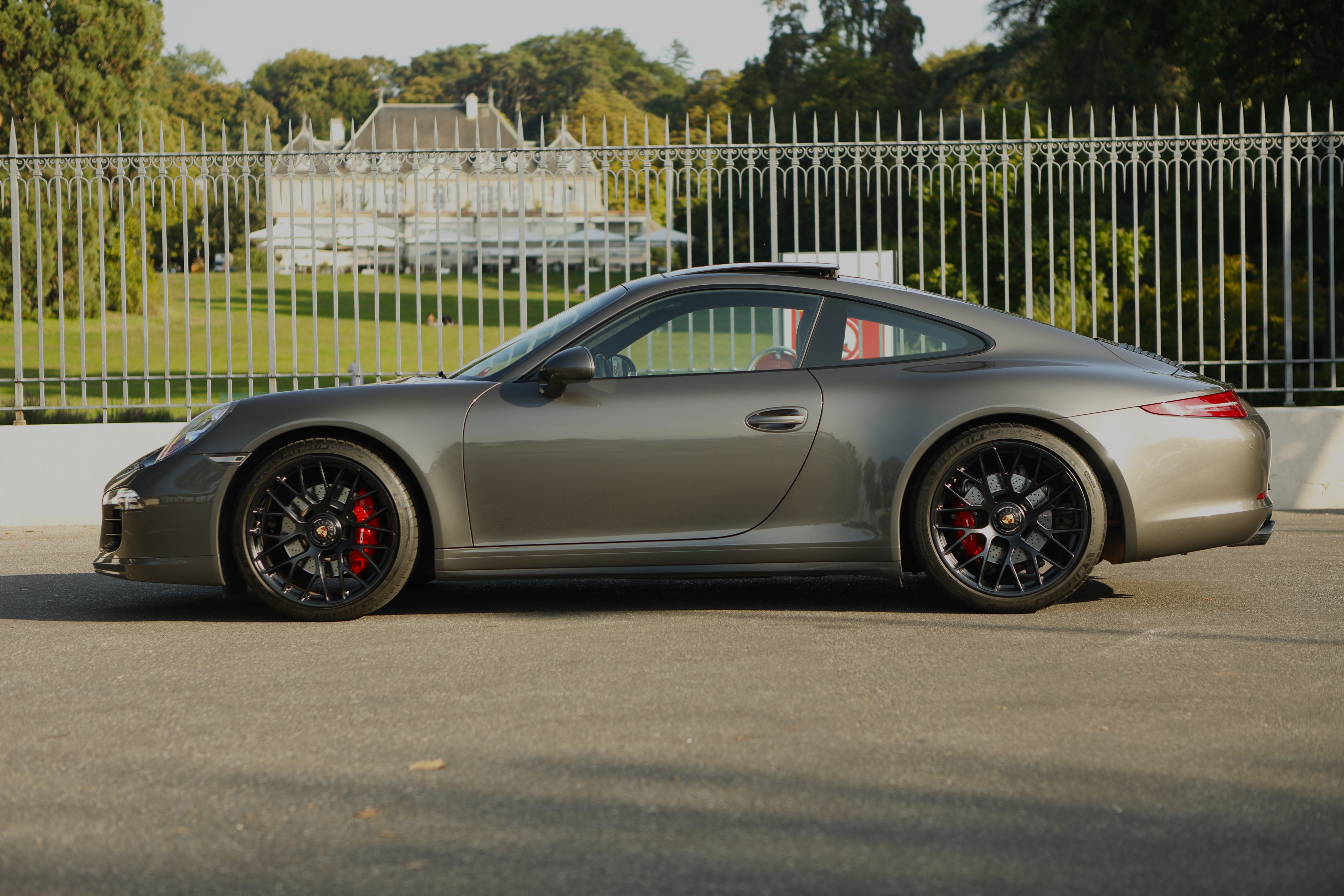 Car photo