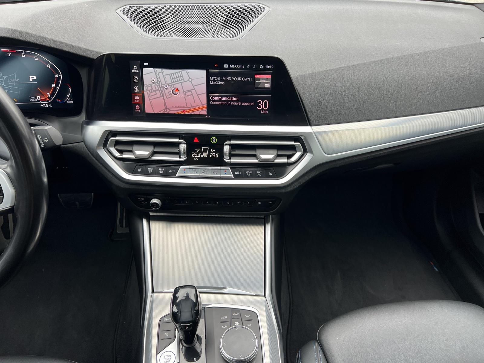 BMW M340i xDrive 48V Touring Steptronic-image-14
