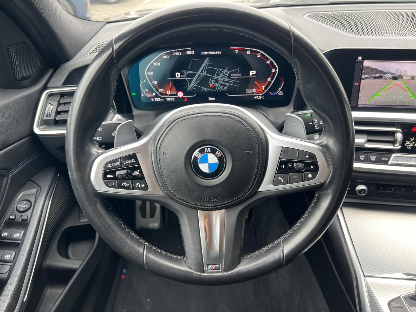 BMW M340i xDrive 48V Touring Steptronic-image-12