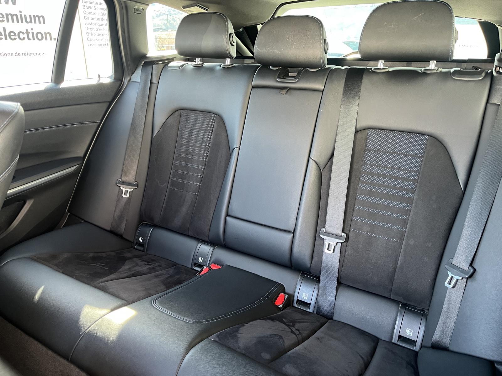 BMW M340i xDrive 48V Touring Steptronic-image-19