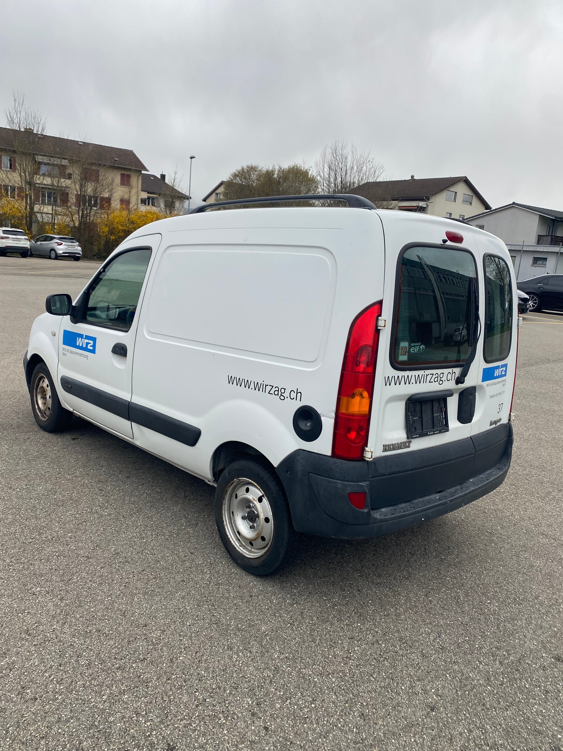 RENAULT Kangoo 1.5 dCi-image-6