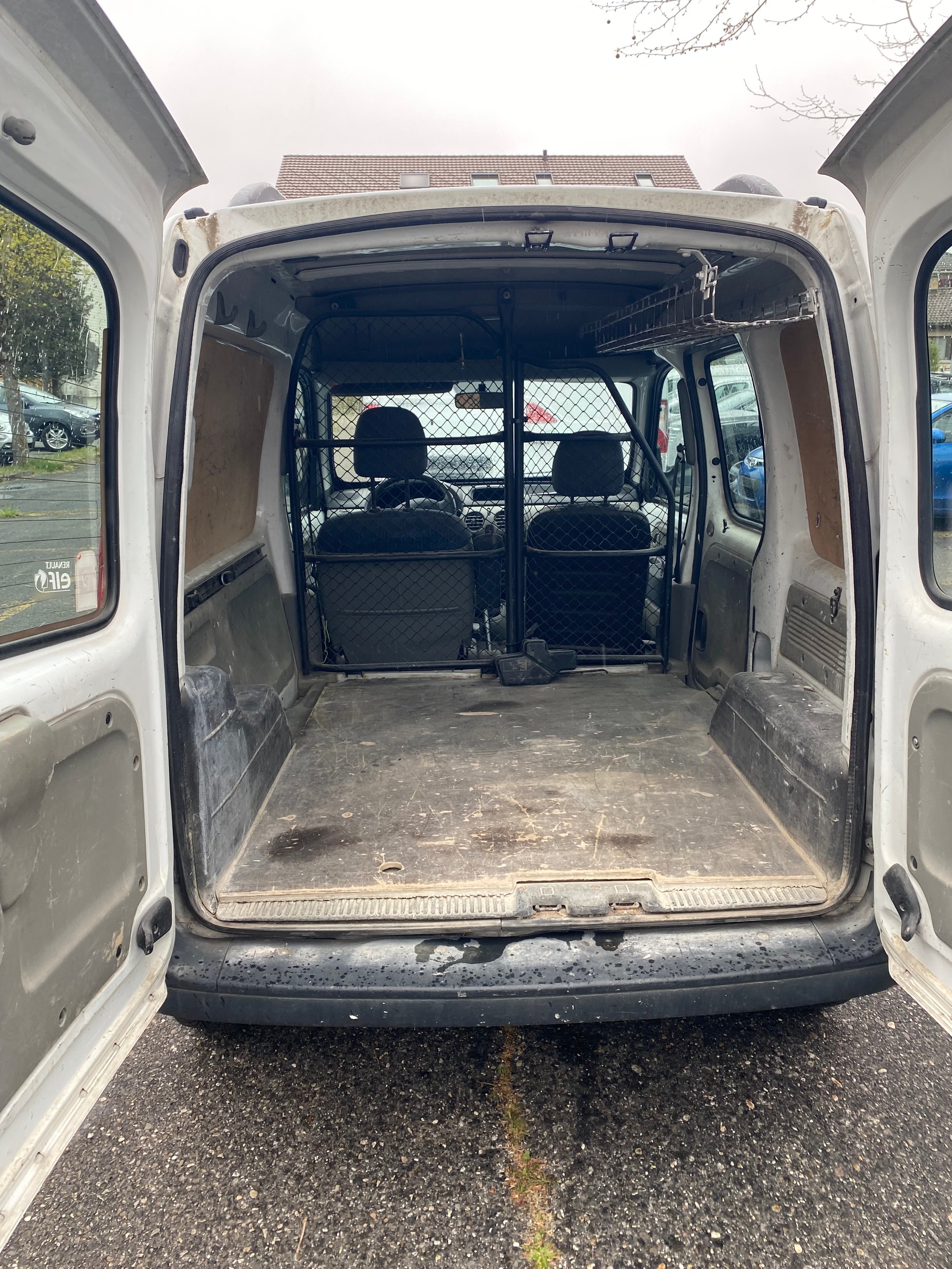 RENAULT Kangoo 1.5 dCi-image-1